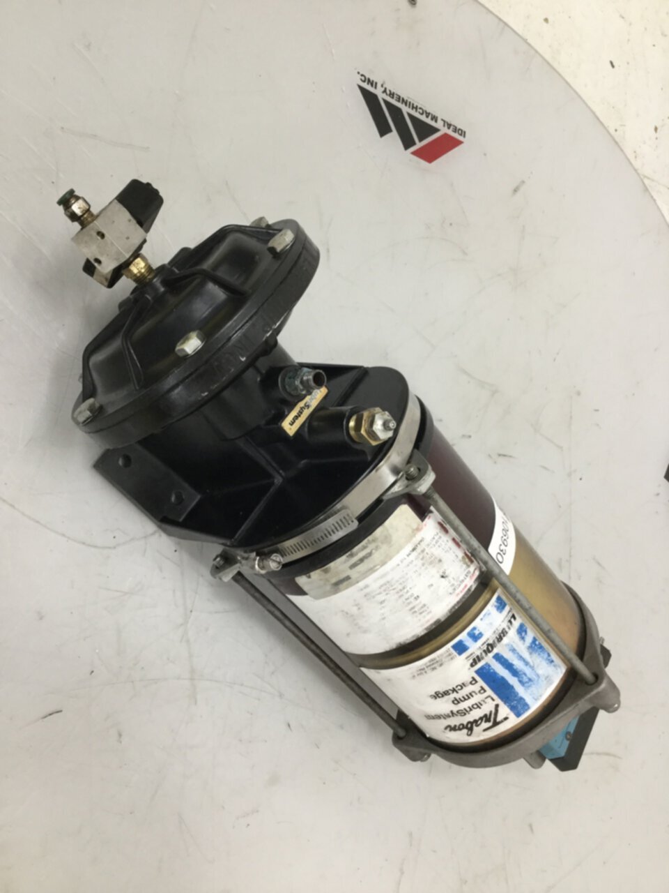 TRABON Lubrication Pump LUBRISYS Used #106930