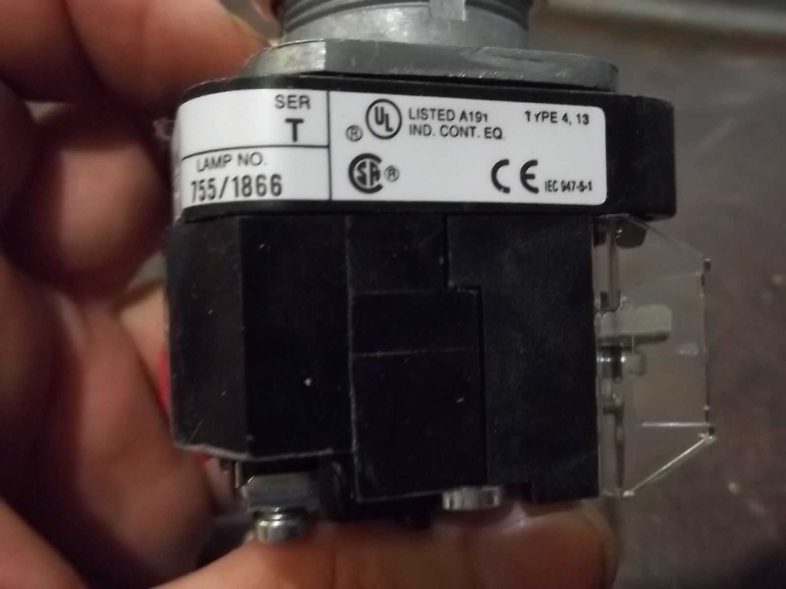 NIB ALLEN BRADLEY 800T-PT46A SER T PILOT LIGHT AMBER (151-1)