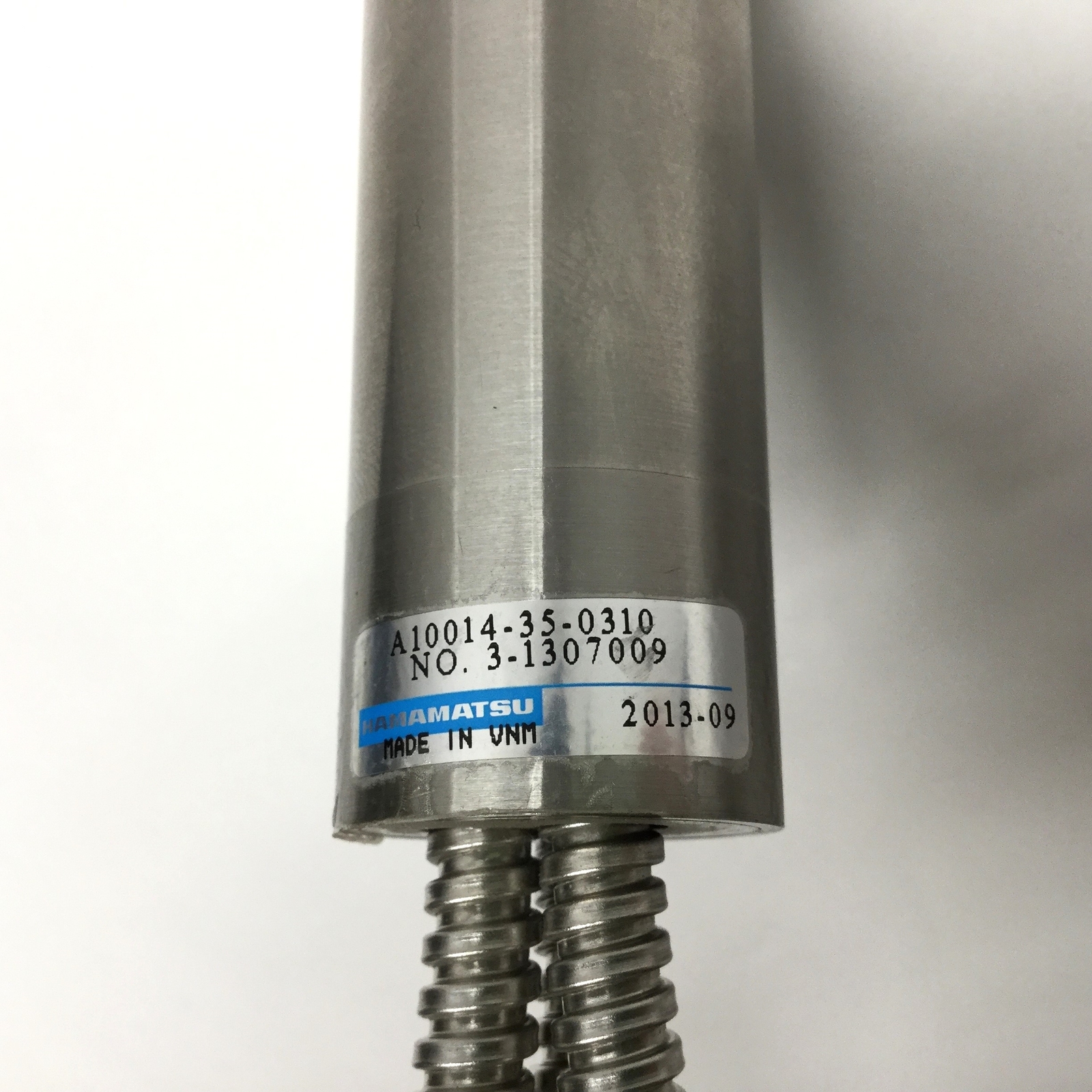 Hamamatsu A10014-35-0310 LightningCure Trifurcated Fiber Optic UV Guide, Ø3.5mm