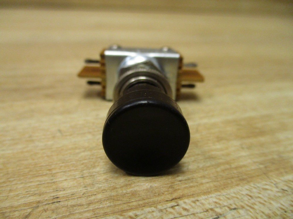 Arrow H&H 5930-251-7100 Push Button Switch 59302517100