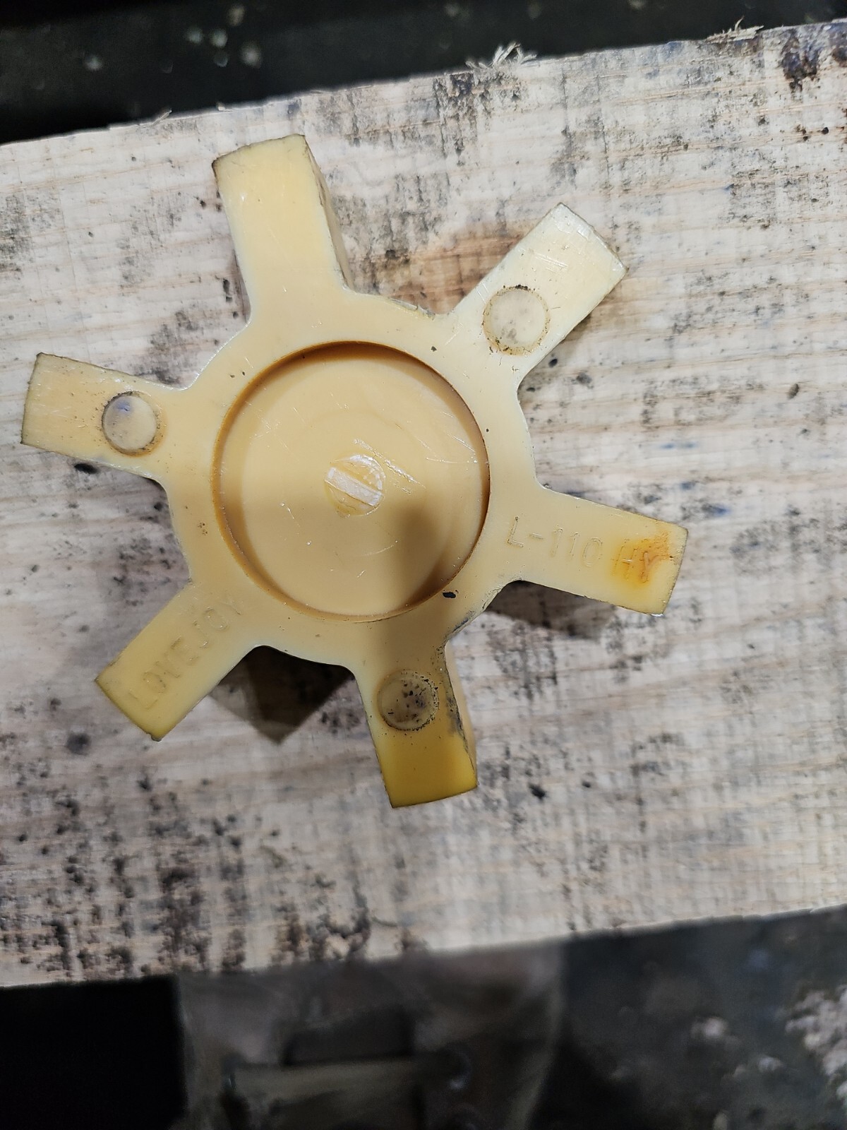 (QTY 1) LOVEJOY L-110 HY yellow spider coupling