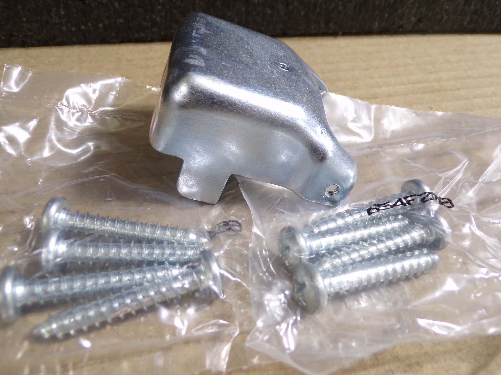 End Clamp MTG SCR 81-9500-1542-999 (G)