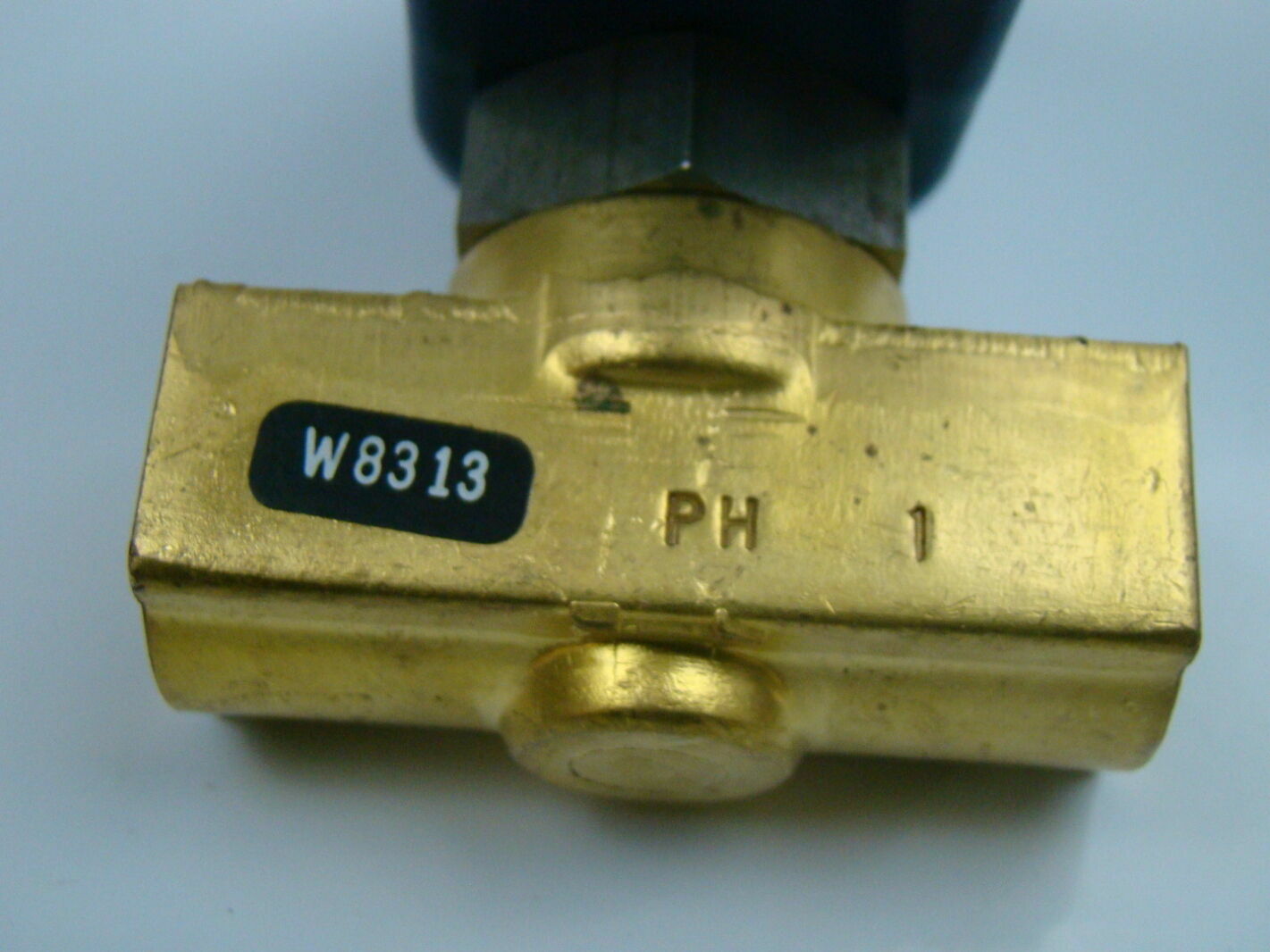 Alco Controls 120 Volt Type AMG Solenoid Valve 214CB 3/8″