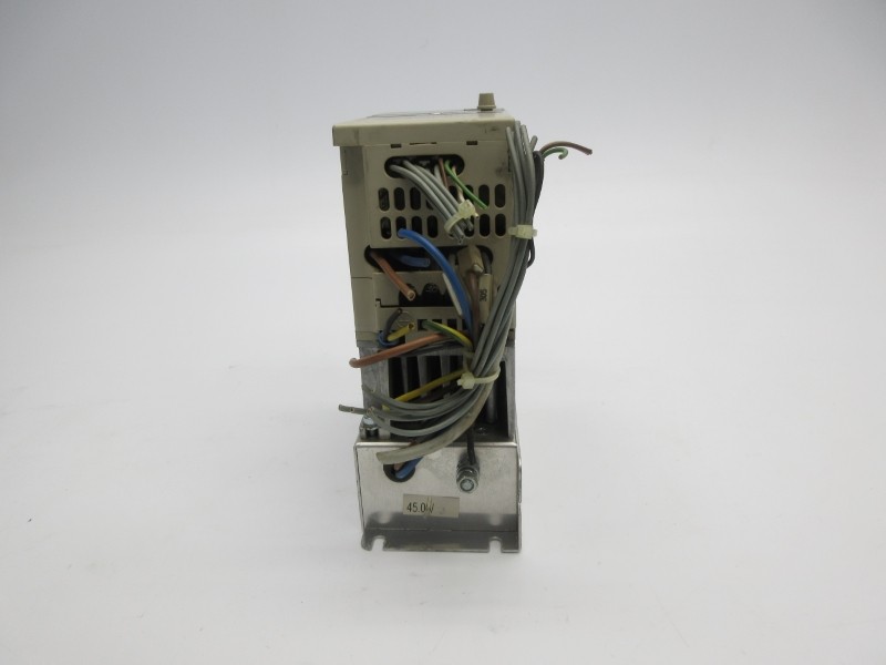 YASKAWA ELECTRIC CIMR-V7AZB0P4 200-240V 7.4A UNMP