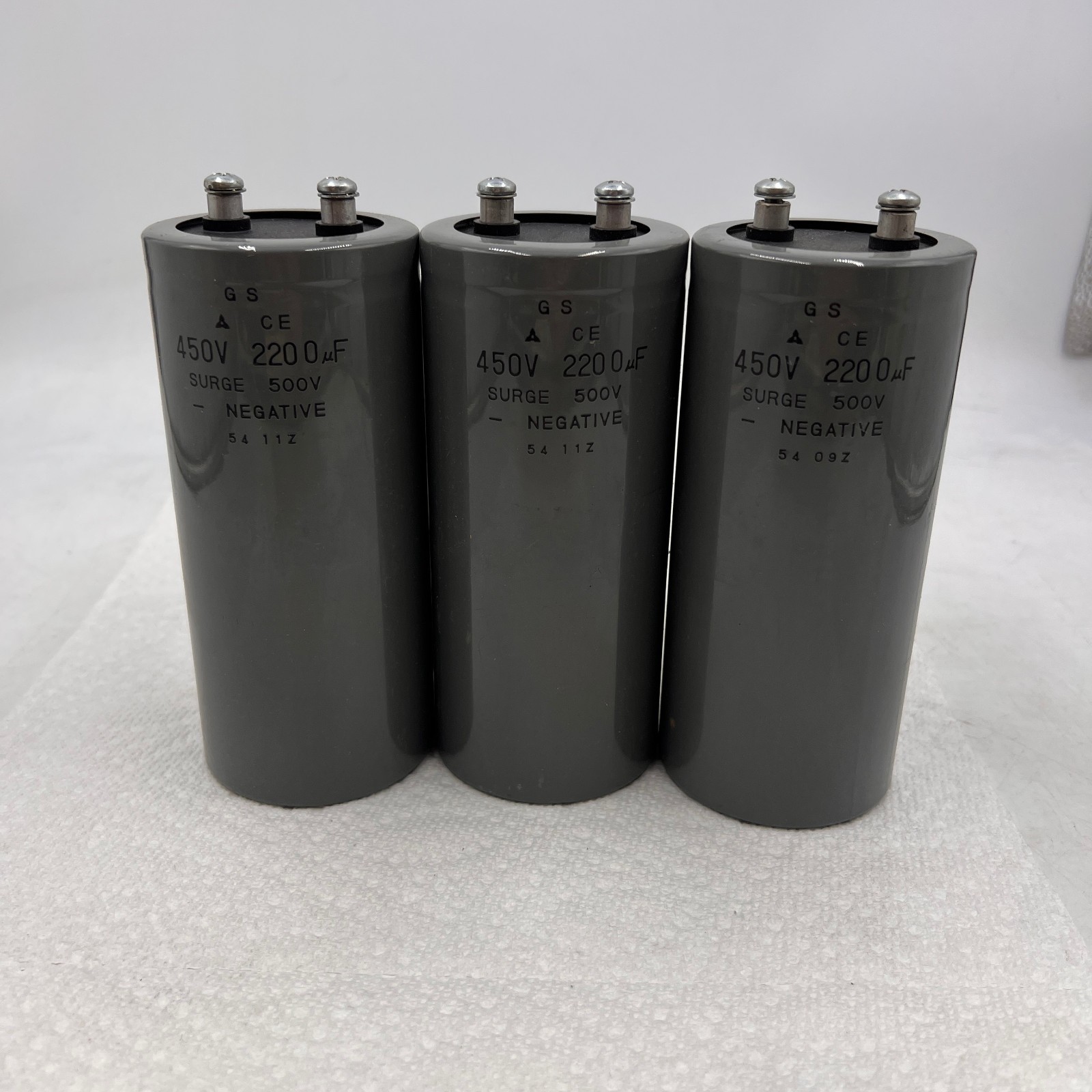 Lot of 3 NEW Matsushita GS CE Capacitor 450V 2200uF Surge 500V 2200uF 6″x 3″