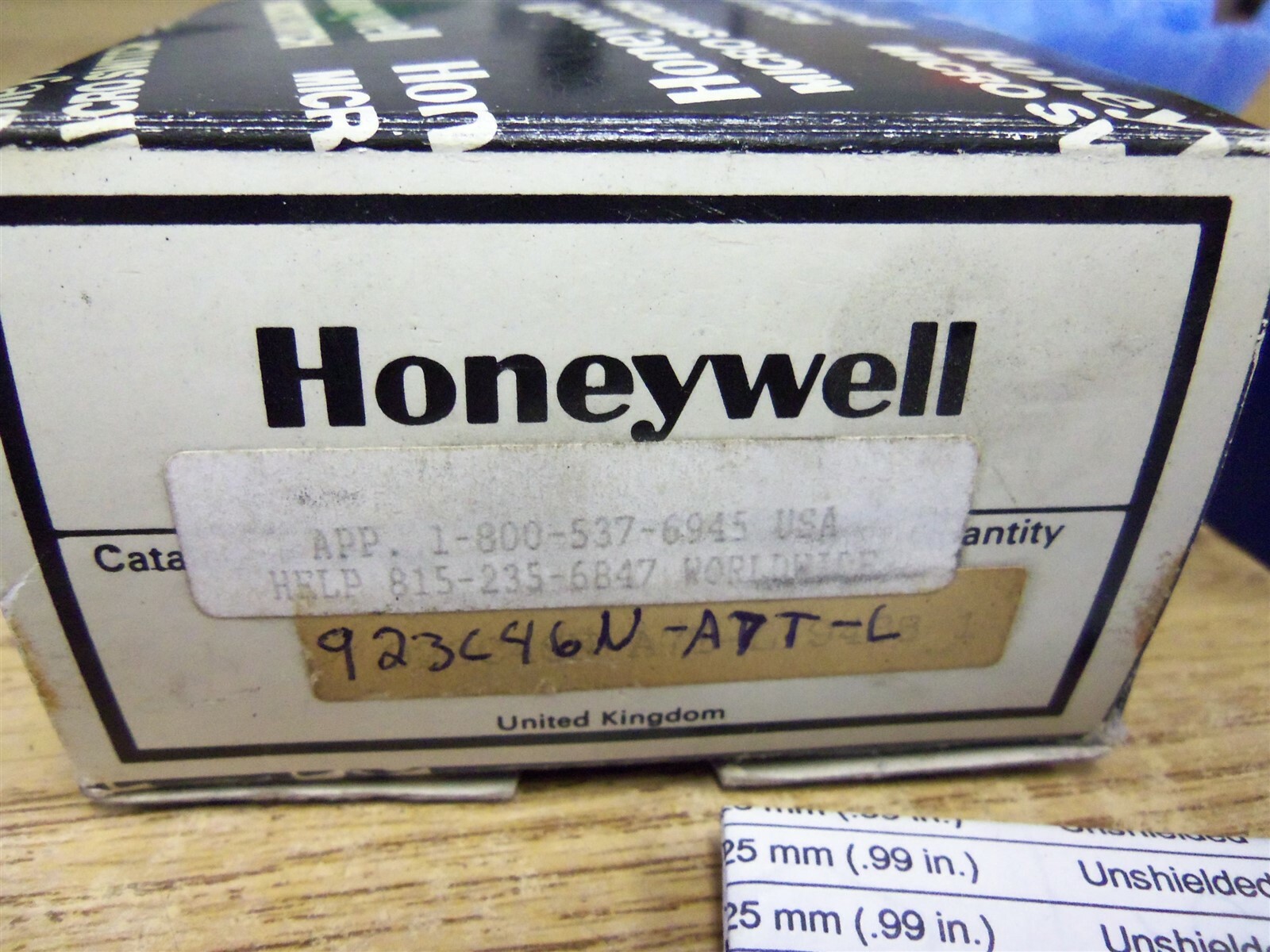 NEW Honeywell 923C46N-A7T-L Proximity Switch *FREE SHIPPING*