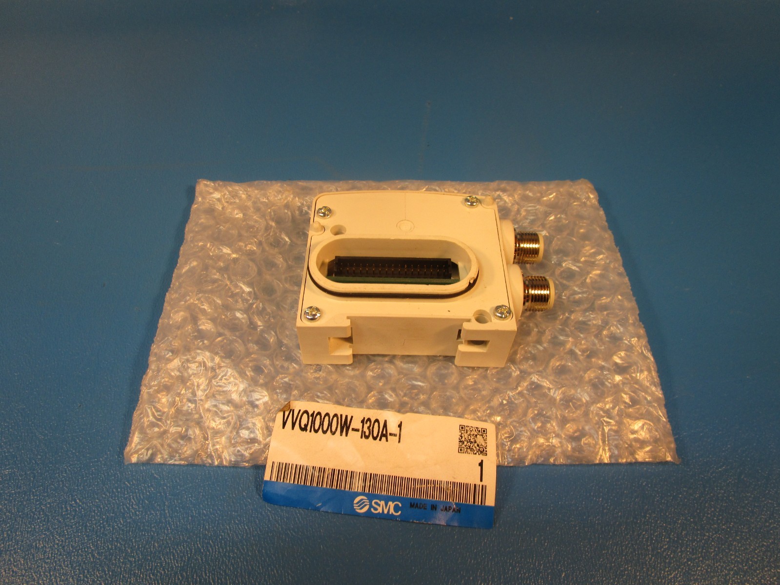 SMC VVQ1000W-130A-1, Connector Box Assembly