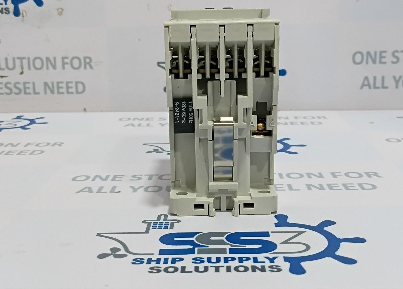 Eaton / Cutler-Hammer CE15ANS3 3-Pole Contactor Coil Voltage 110V 50Hz 120V 60Hz
