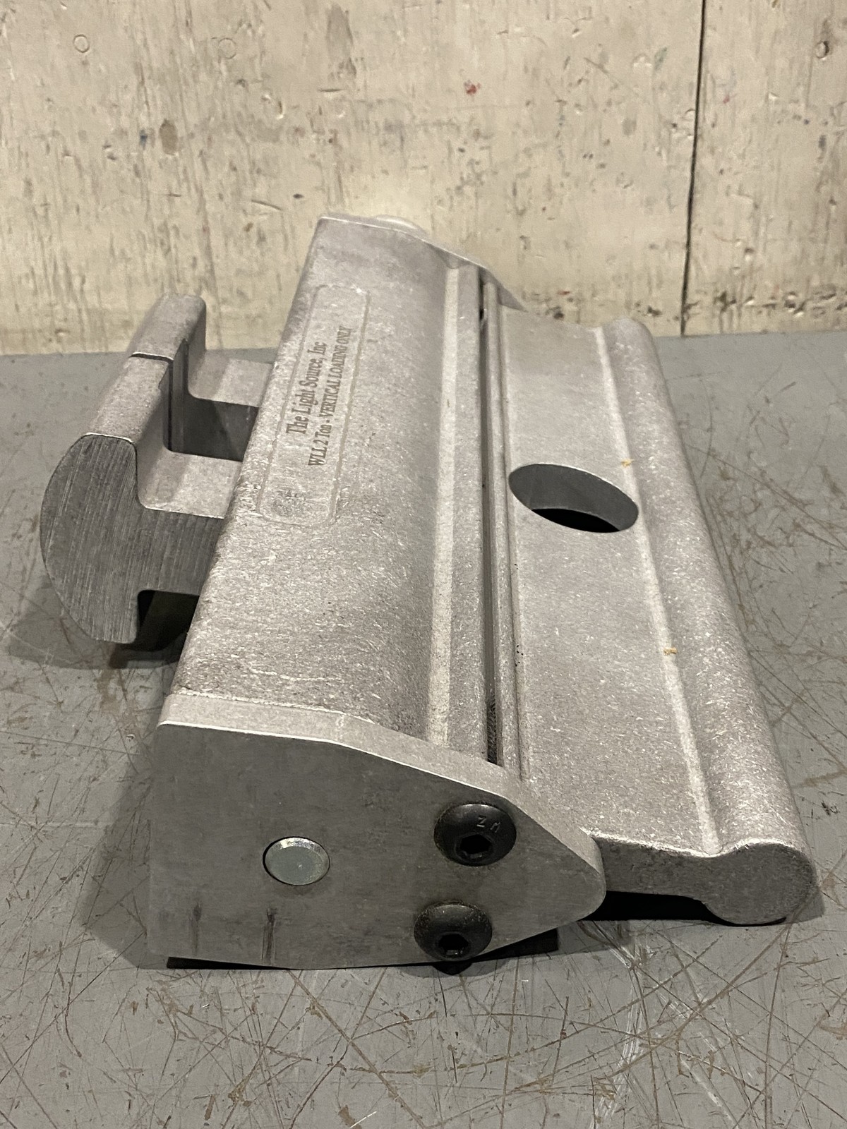 The Light Source Inc. 2 Ton 8″ Mega-Boom Clamp MBC2R-8M