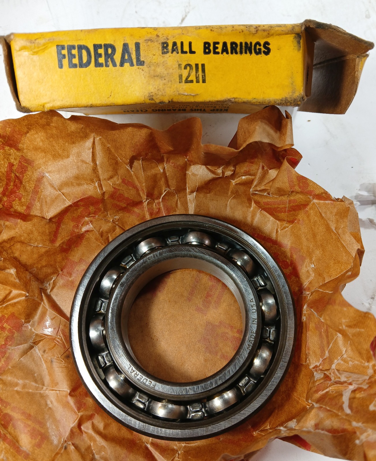 1 NEW FEDERAL 1211 DEEP GROOVE BALL BEARING NIB ***MAKE OFFER***