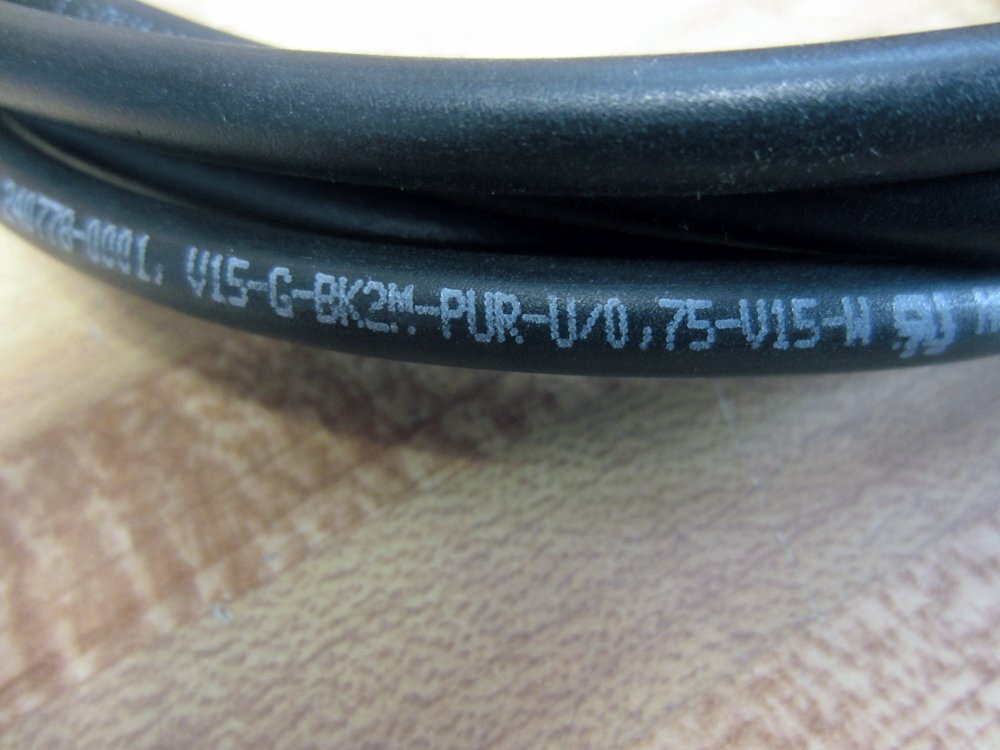 Pepperl + Fuchs 240778-0001 Cable V15-G-BK2M-PUR-U/0,75-V15-W
