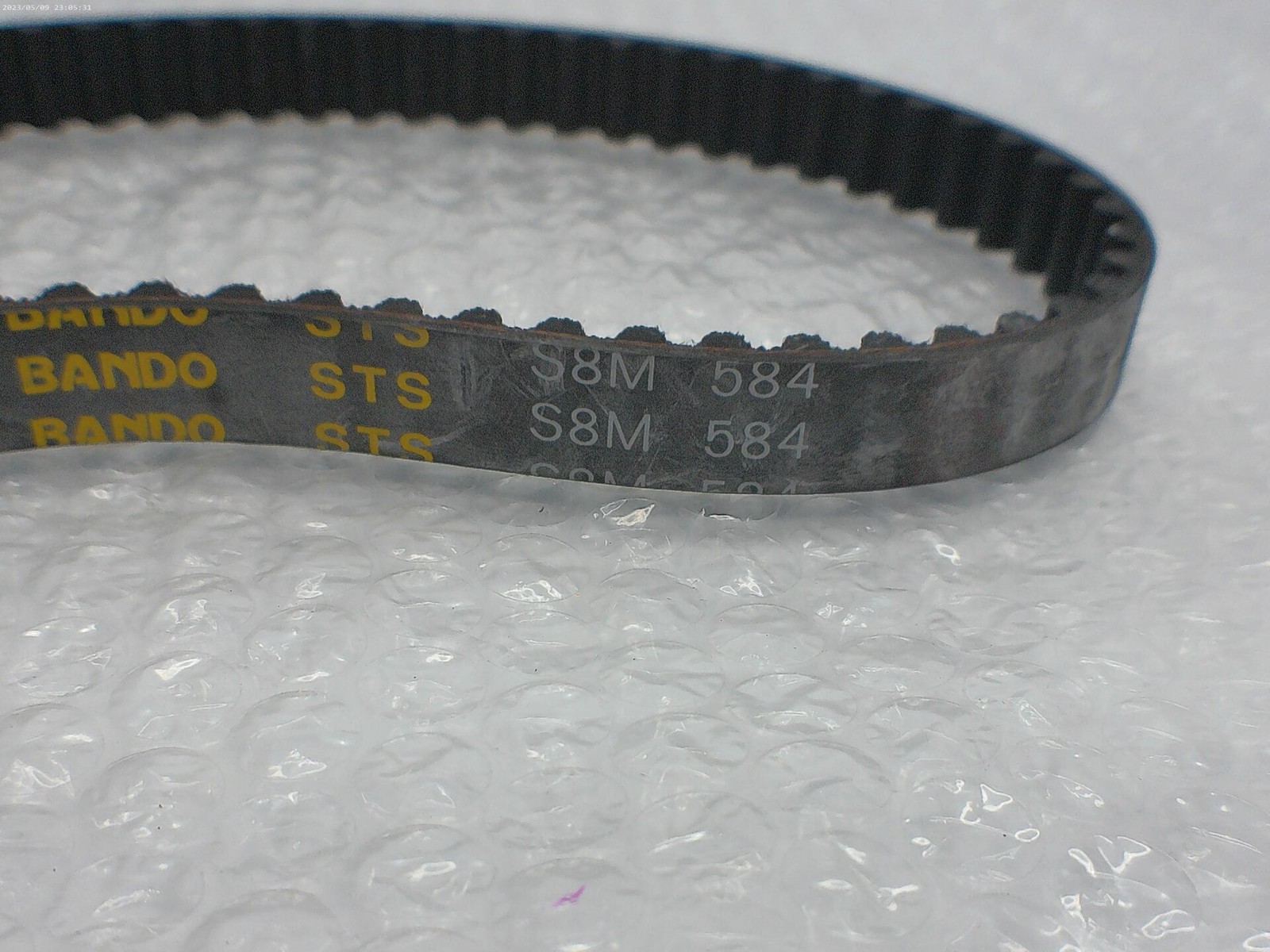 BANDO STS S8M-584 BELT LOT OF 2 NSNP