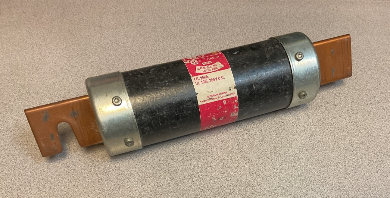 BUSSMANN FUSETRON FRS-R-250 HRCI-R 250A 600V TIME-DELAY FUSE OLDER STOCK