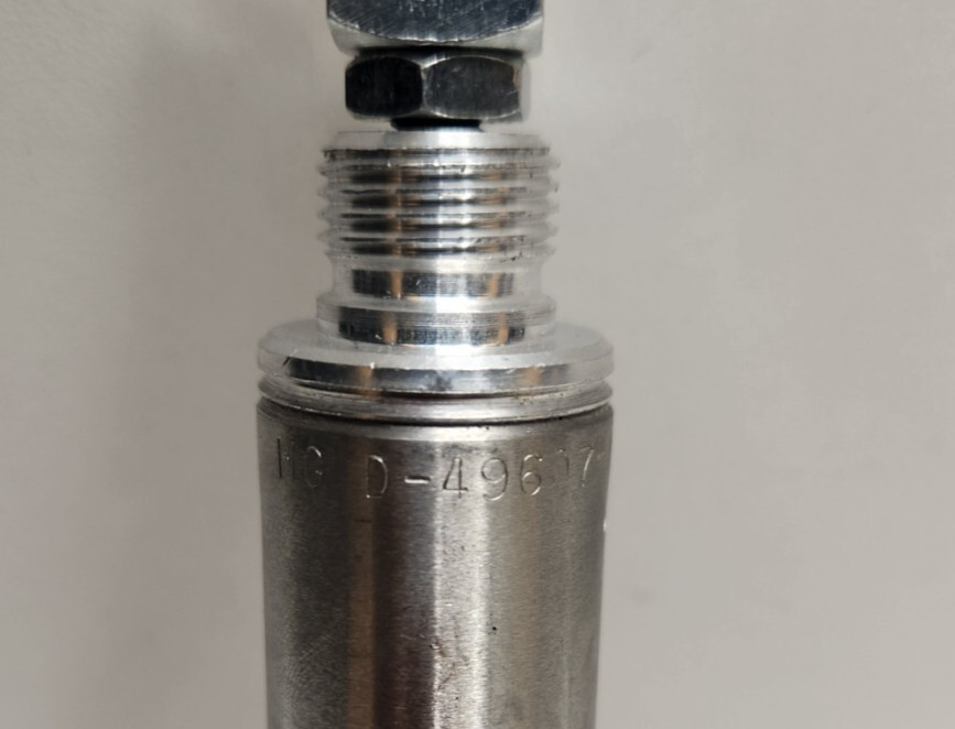 NEW NO BOX! MASTER FLO 2″ STROKE SPRING RETURN PNEUMATIC CYLINDER D-49607-A