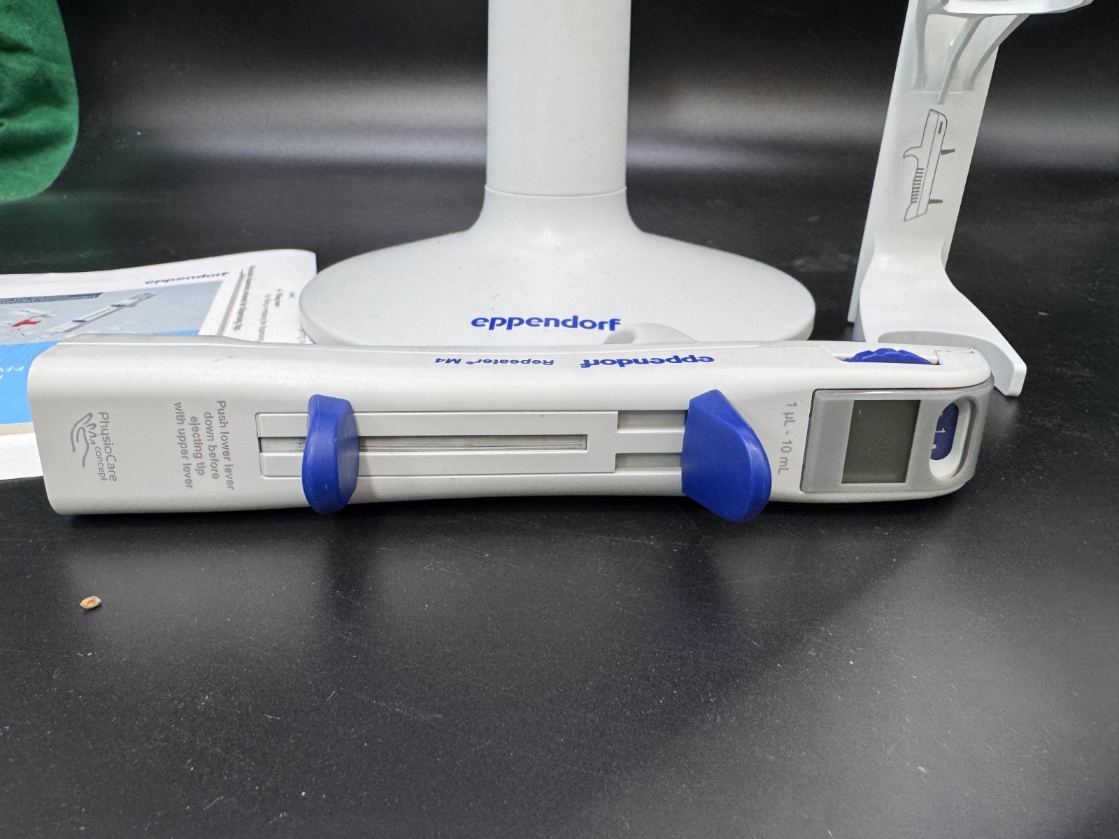 Eppendorf™ Repeater™ M4 Manual Pipette 1 uL – 10 mL & Stands