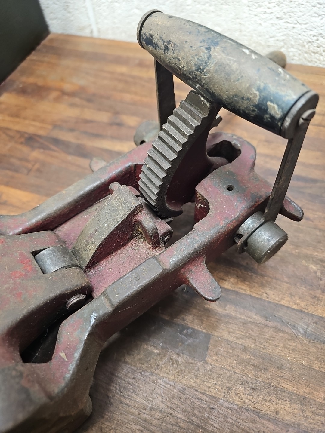 S21- RARE Detroit Belt Lacer Press Vintage flat belt Lacing. Machine
