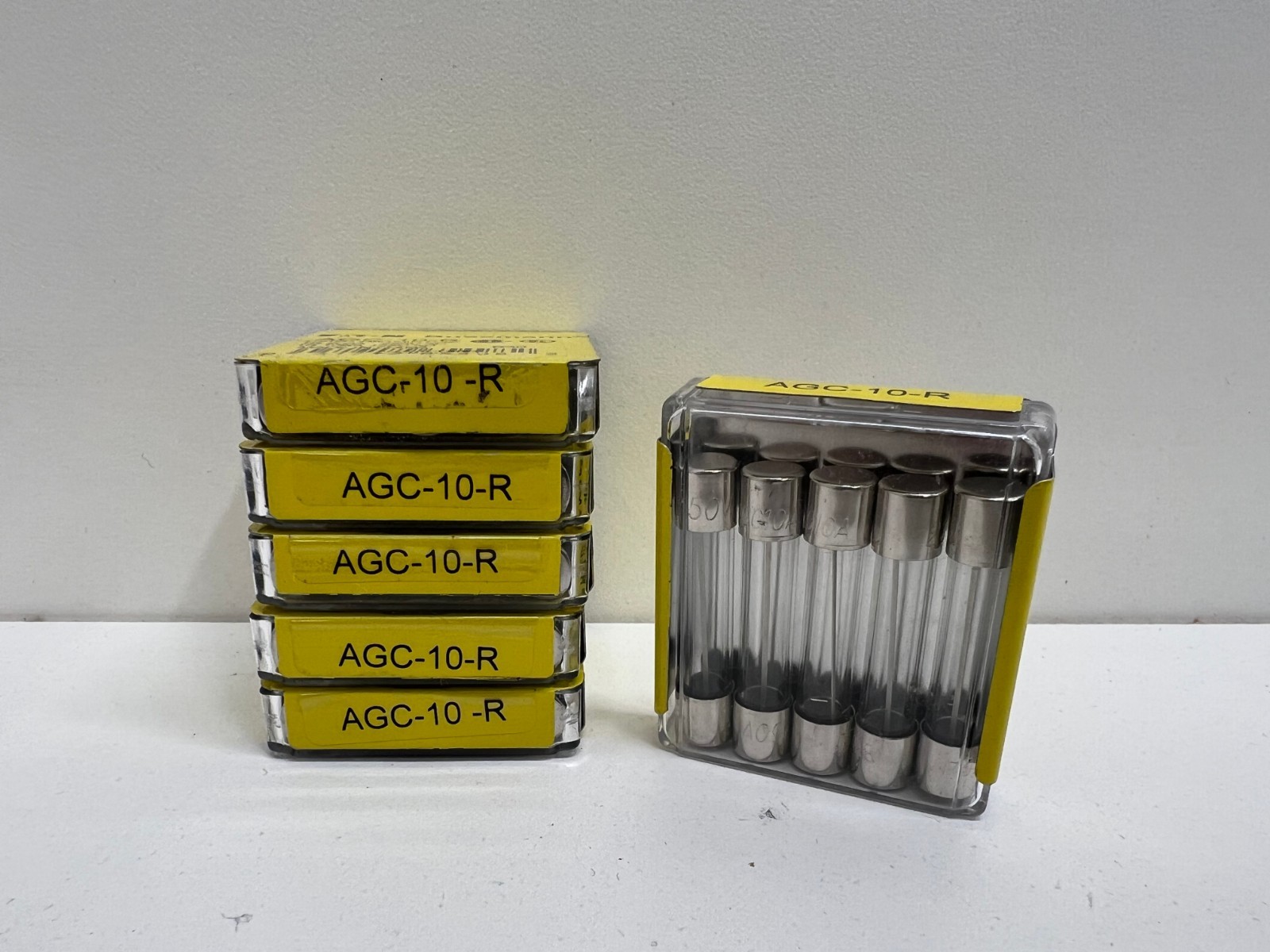LOT OF (30) NEW IN BOX! EATON BUSSMANN 10A MINI FUSES AGC-10-R
