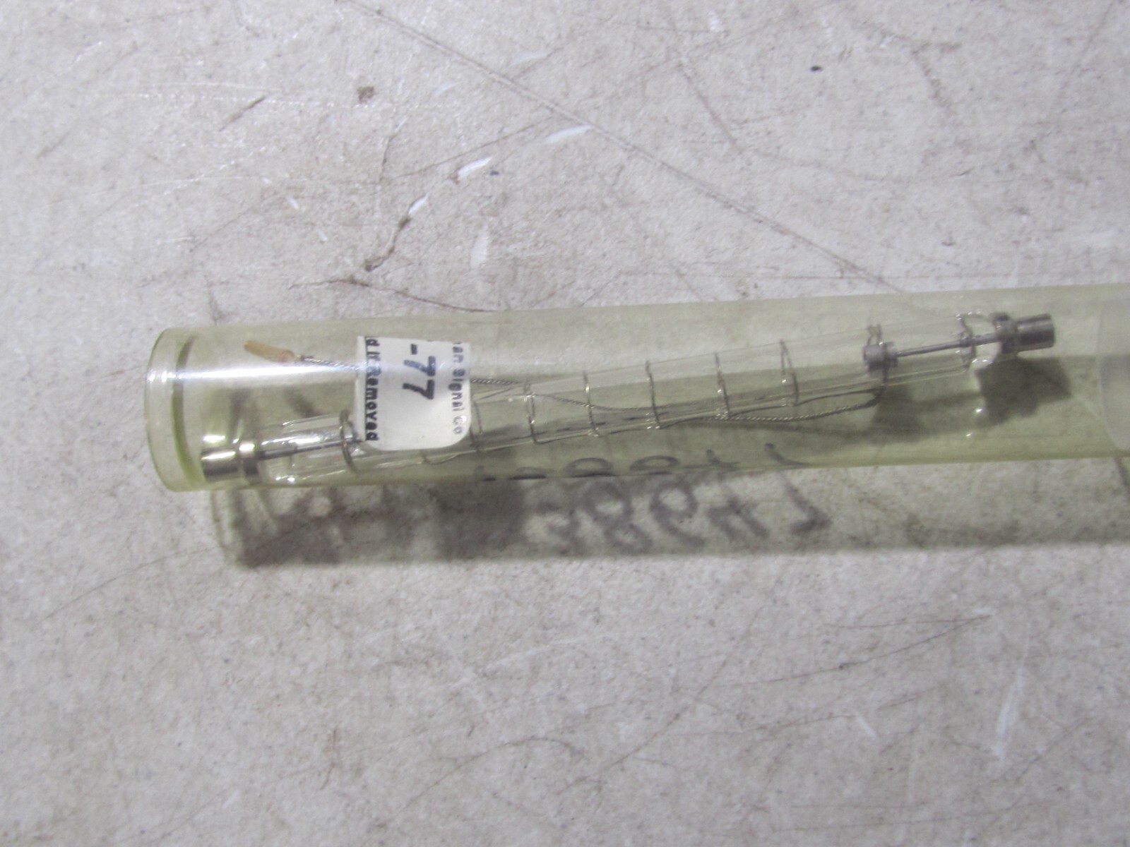 NEW North American Signal – L7-77 BULB