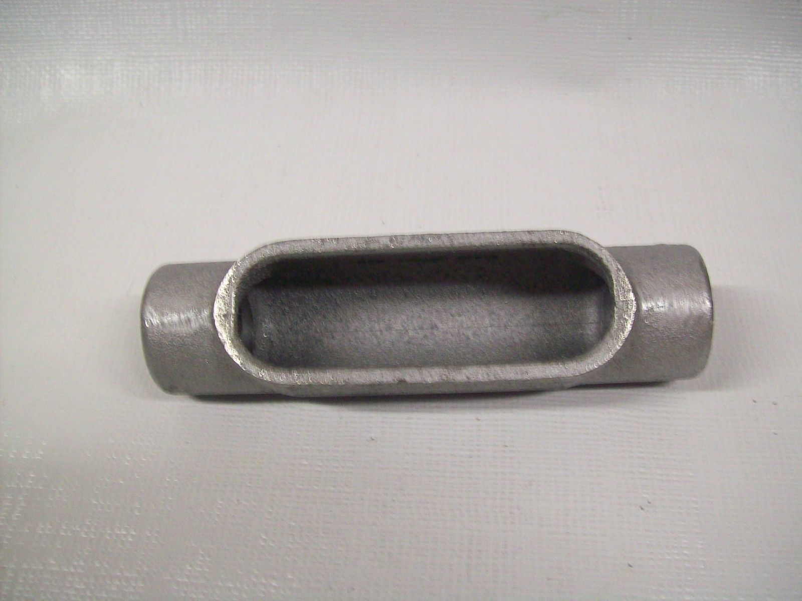 Crouse-Hinds C27 3/4″ in. NPT Iron C FORM 7 PRODUCT BRNAD NEW ONE EACH.