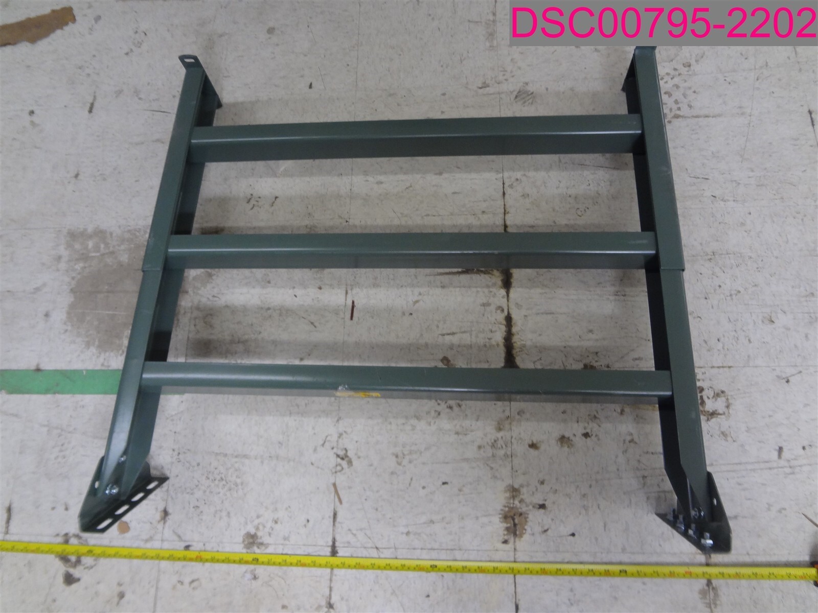 DECAL MS-7 Green Shelving Bracket 33-5/8″ to 45-5/8″
