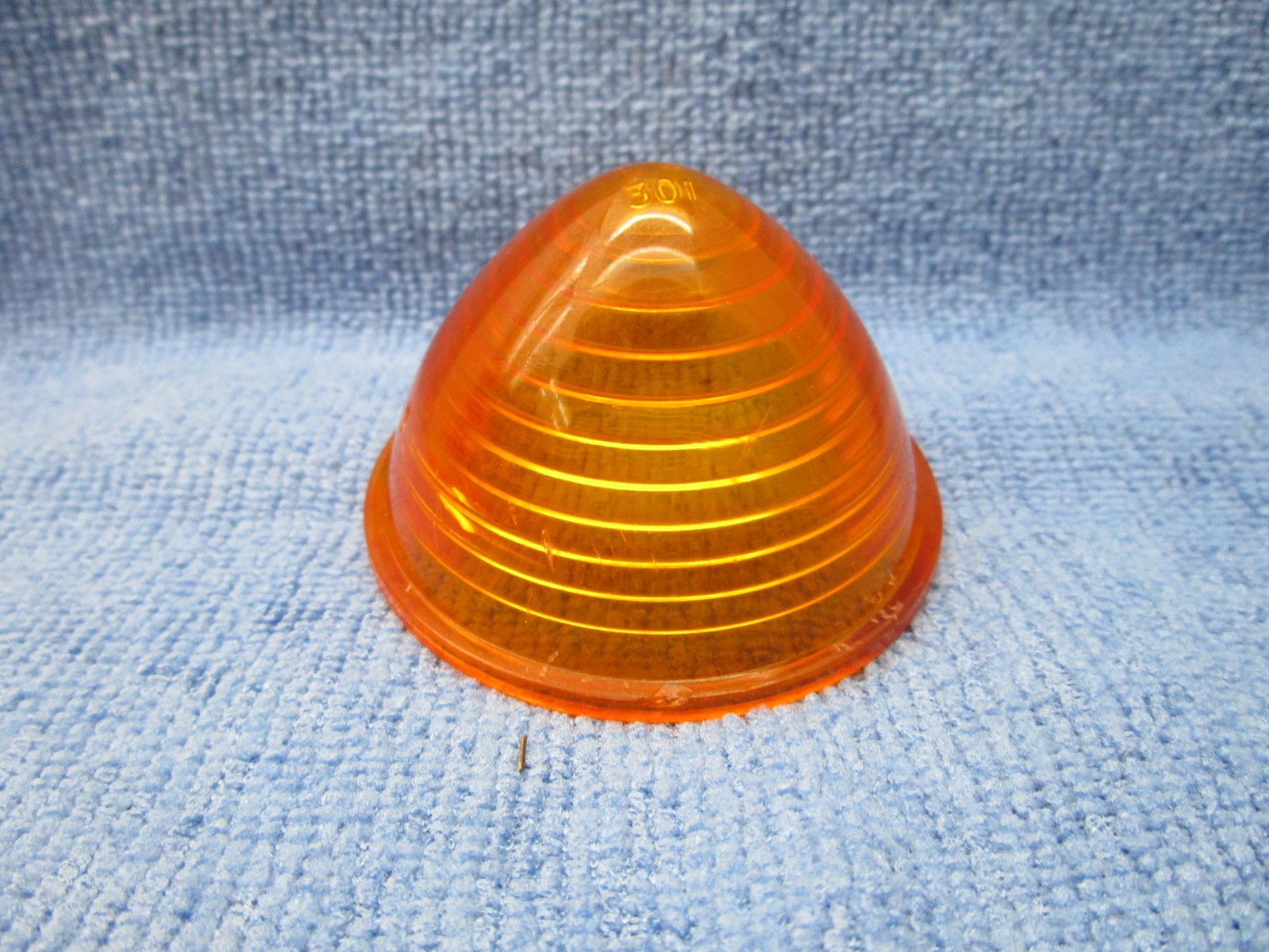 LS301 Amber Clearance Light Lamp Lens 2-1/2″ OD