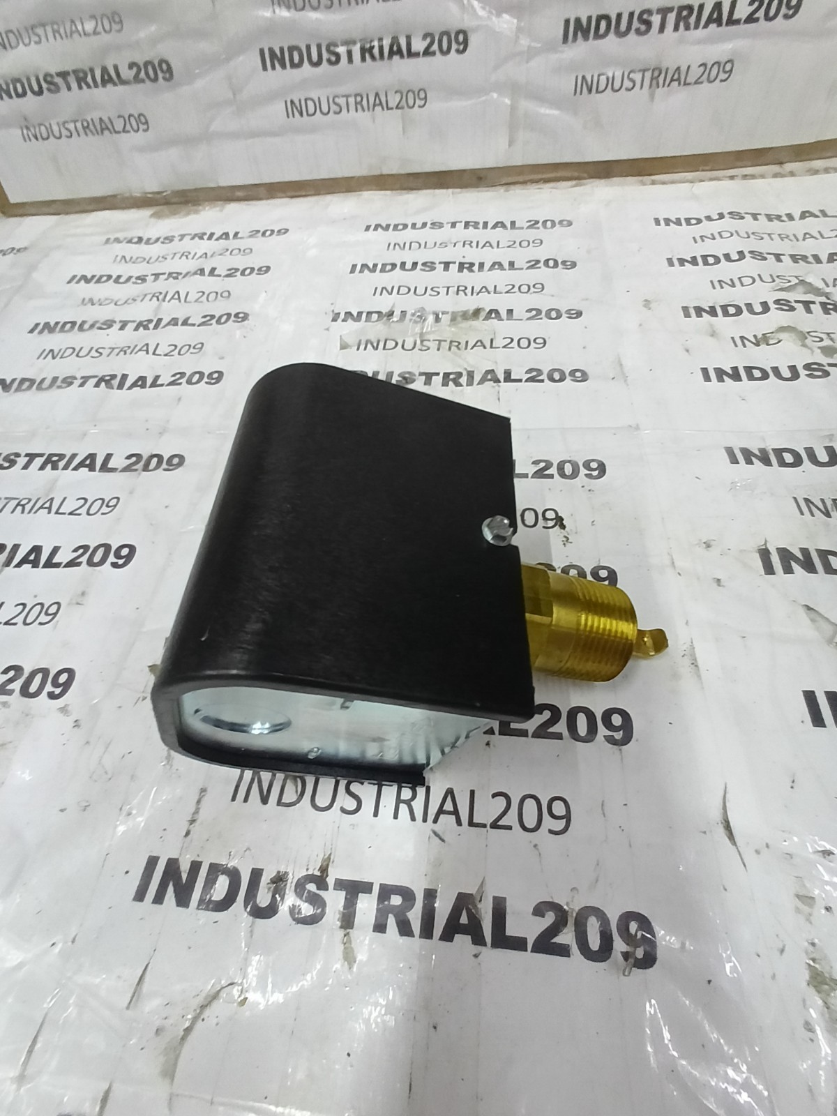 MCDONNELL+MILLER FS4-3 FLOW SWITCH