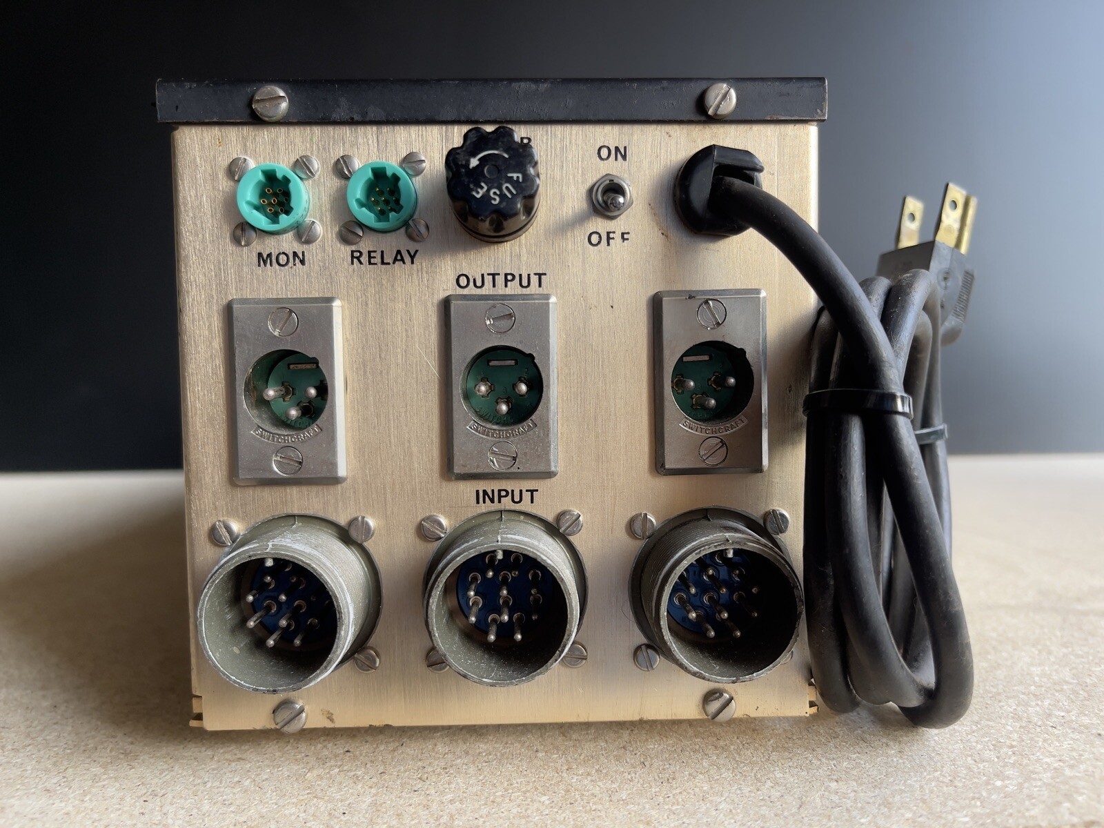 Vintage Modular RF Signal System Bay Laboratories with Plug-ins Model 7111 HAM