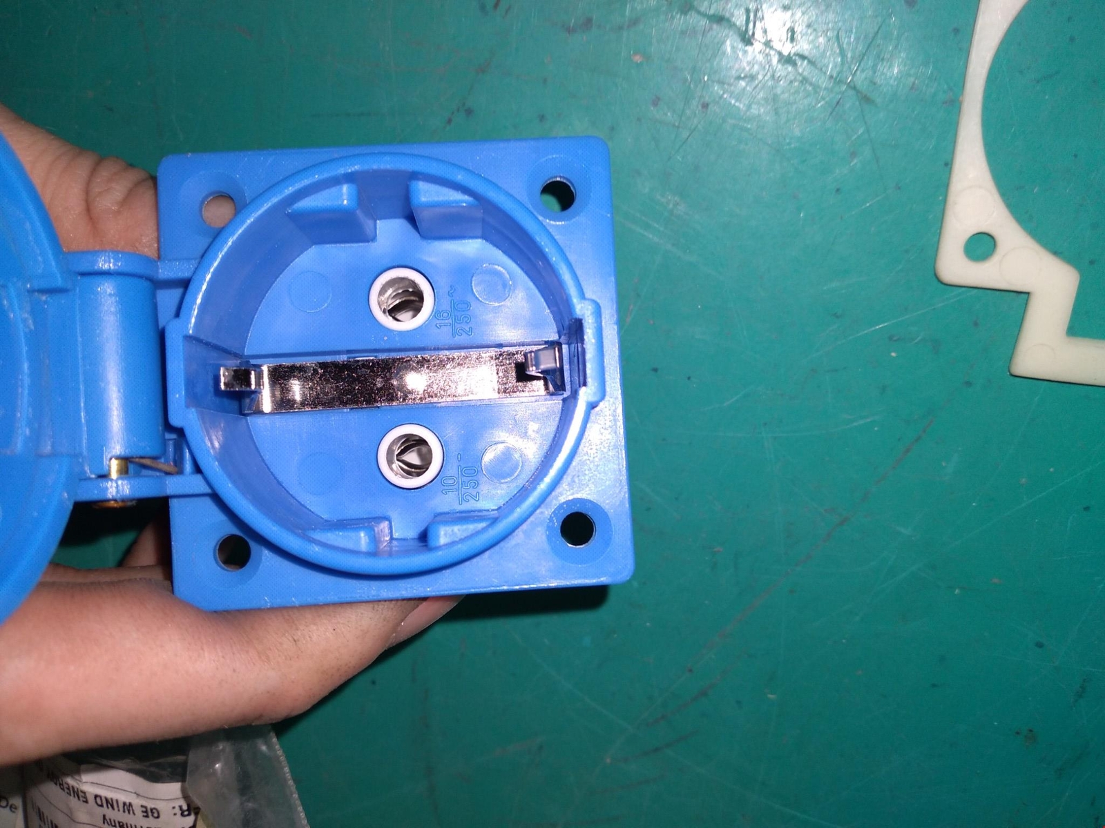 GE WIND ENERGY 1811013 SOCKET,MTG,3P,230V,16A,P miscellaneous electrical compone