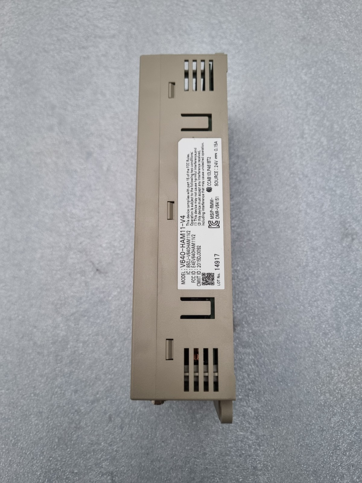 Omron V640-HAM11-V4 CIDRW RFID Amplifier Unit RS232/RS485 24VDC Fast Ship