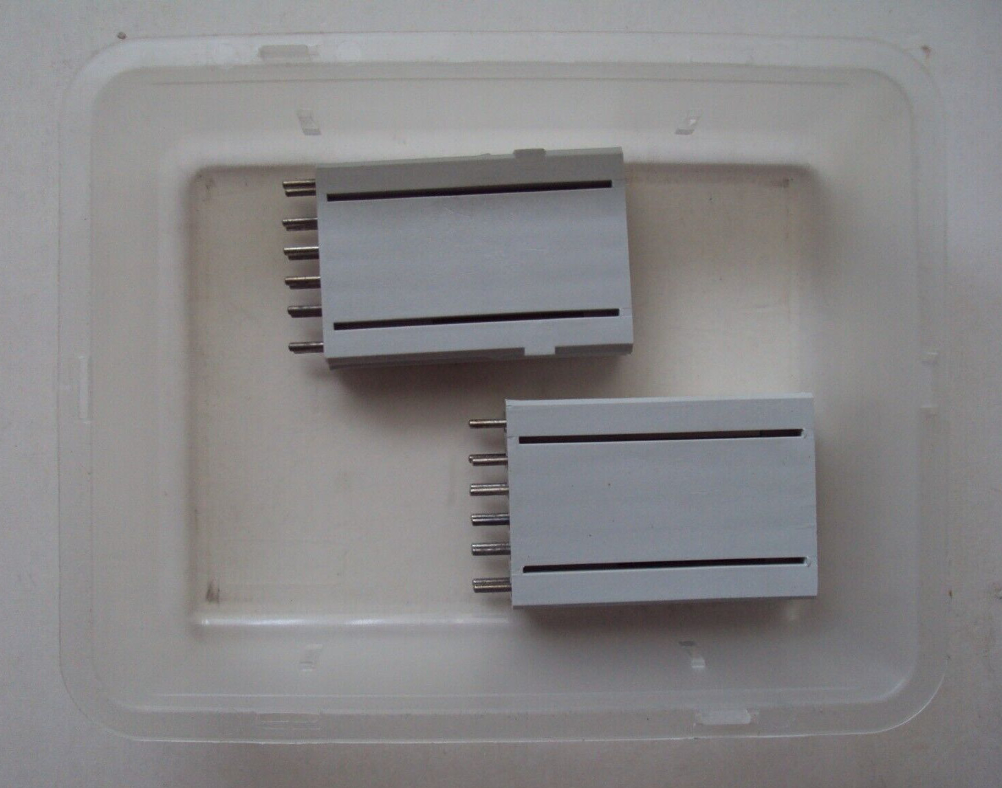 ABB P/N: 1SDA054923R1 ADP 12 PIN AUX T4-T5-T6 P/W ADAPTOR SOCKET 12P, 2 ADAPTERS
