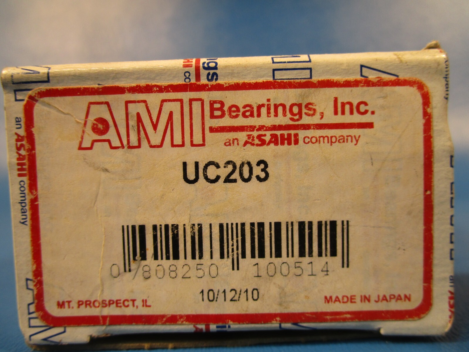 AMI UC203 Ball Insert Bearing – Cylindrical Bore, 17 mm ID, Set Screw Locking