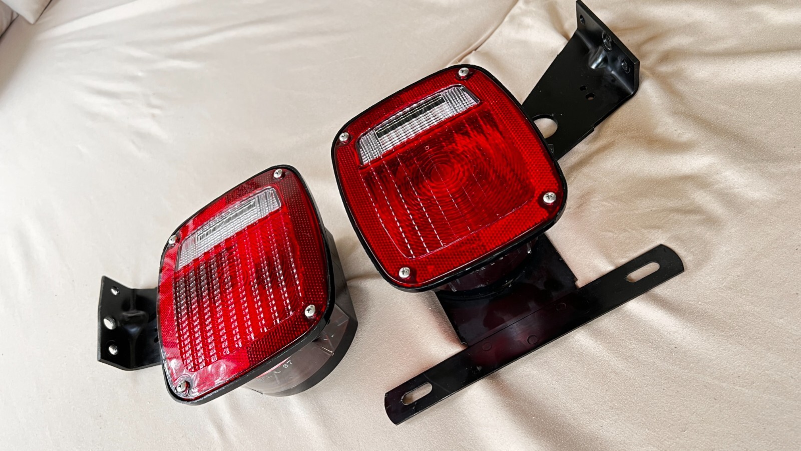 GROTE 5370 5371 TAIL LIGHTS DUMP/TOW TRUCK TRAILER 6C34-13404-AA FORD w/HARNESS