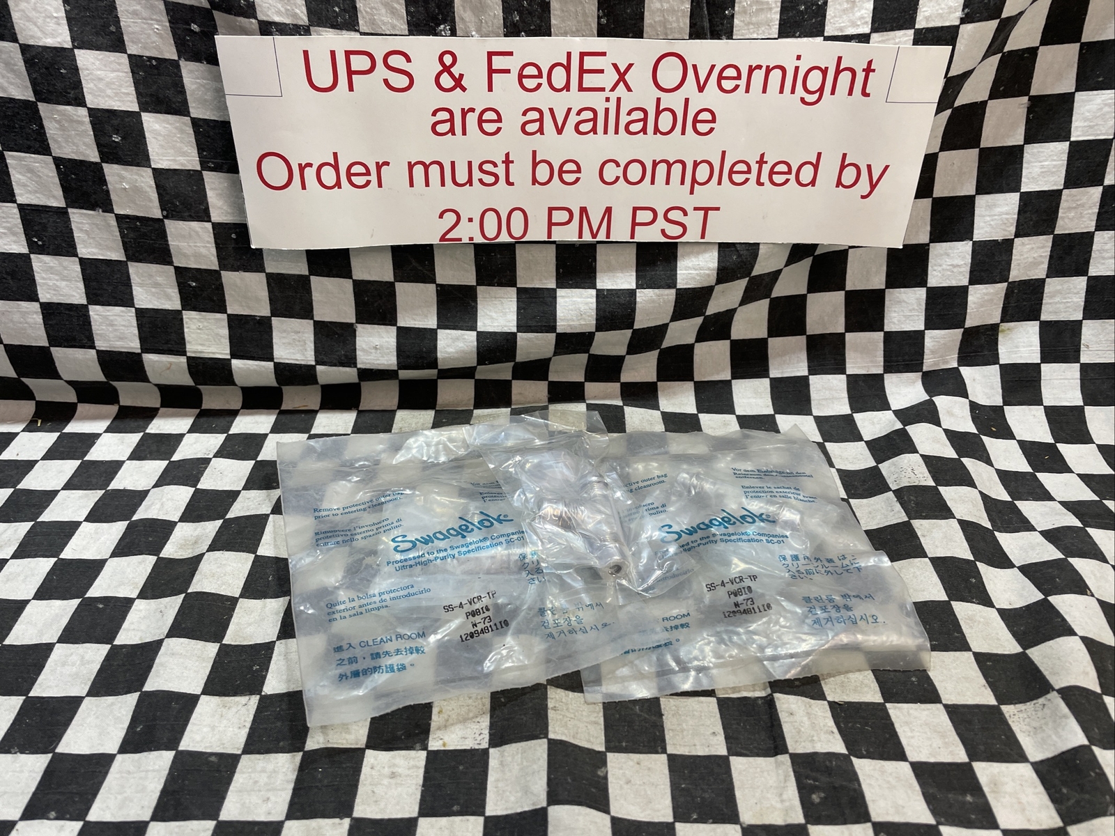 SWAGELOK SS-4-VCR-TP, SS4VCRTP, Union Tee 1/4″, LOT OF 3, SHIPSAMEDAY#1545Q16