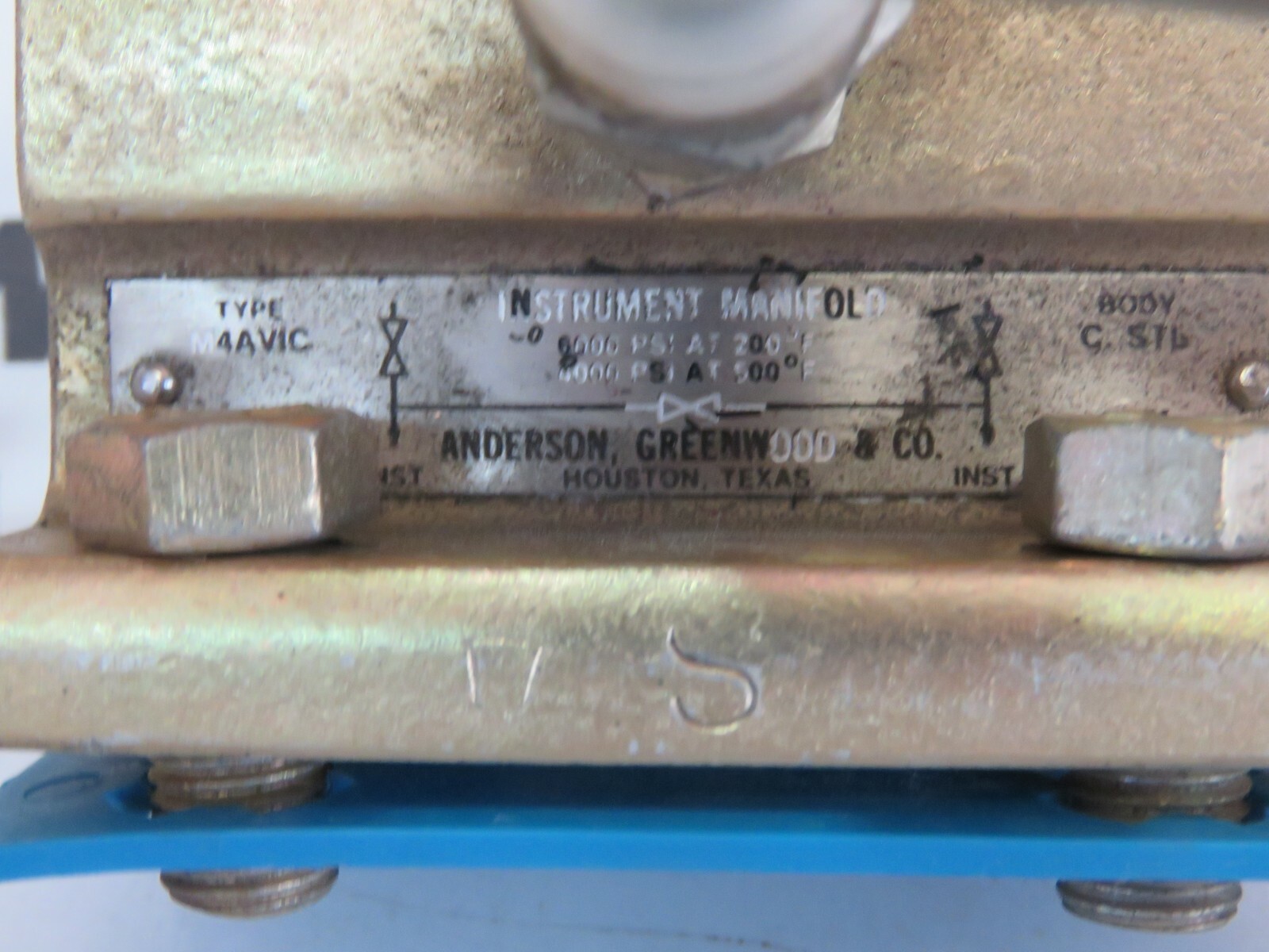 ANDERSON GREENWOOD INSTRUMENT MANIFOLD M4AVIC NEW
