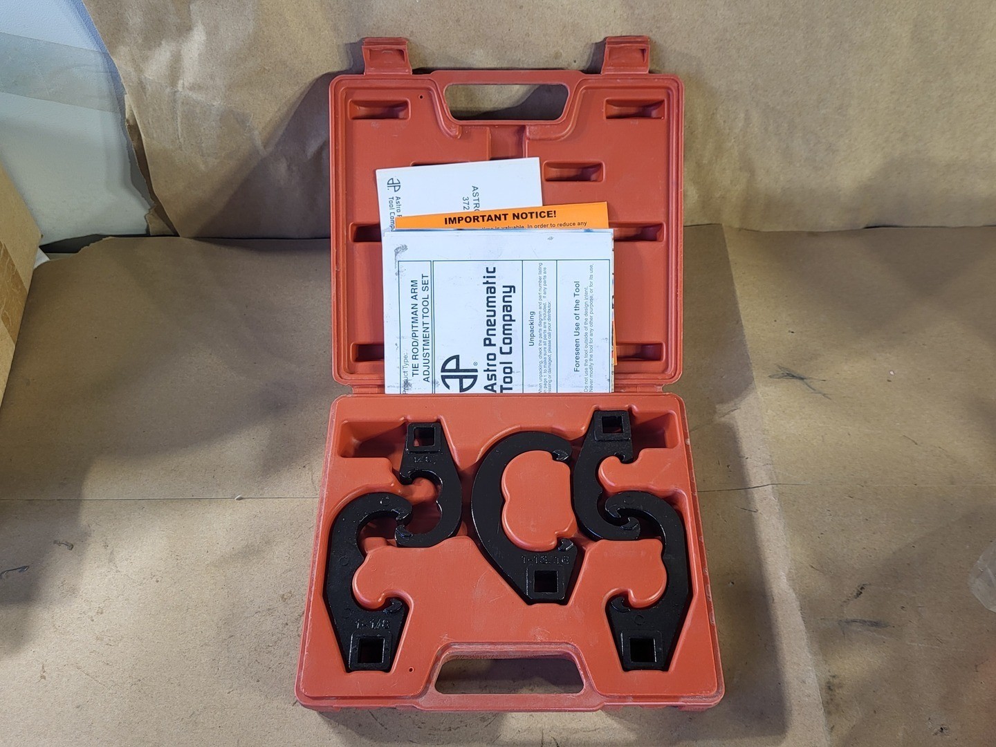 SURPLUS NEW ASTRO-PNEUMATIC 7802 Tie Rod/Pitman Arm Adjusting Tool Set – Parts