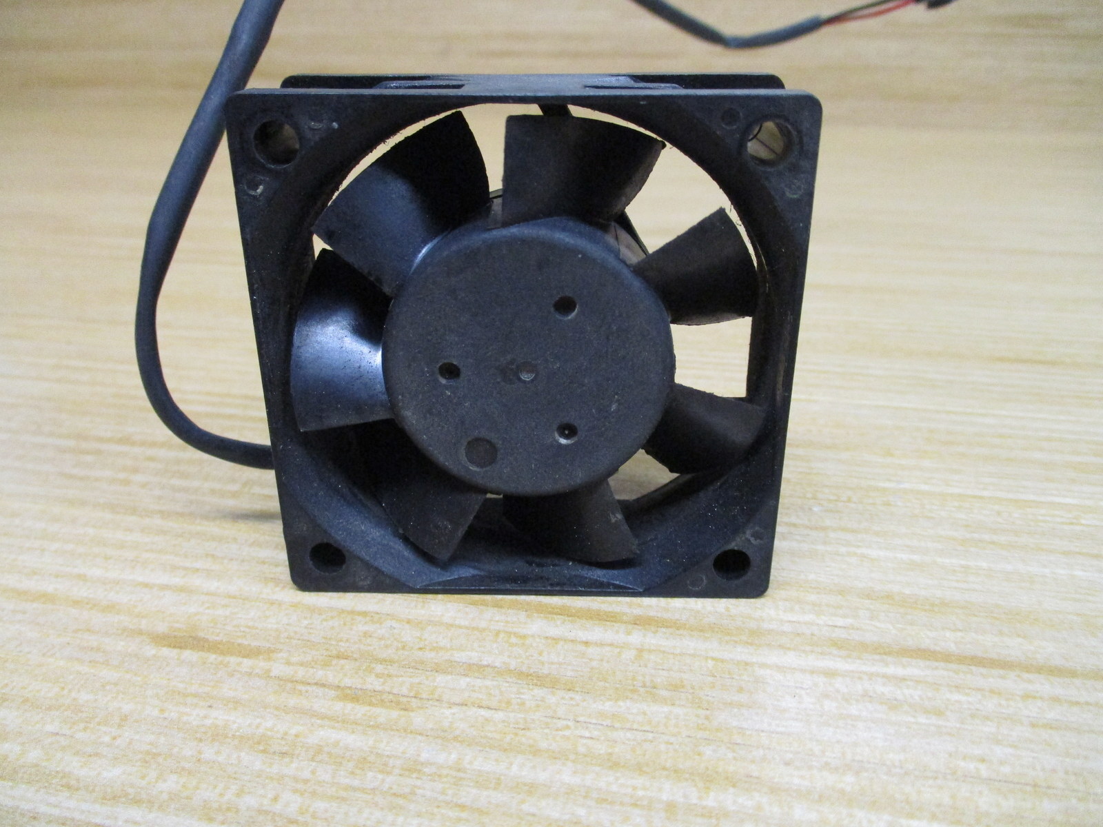 Cheng Home Electric CHA6024CB SuperRed Axial Fan