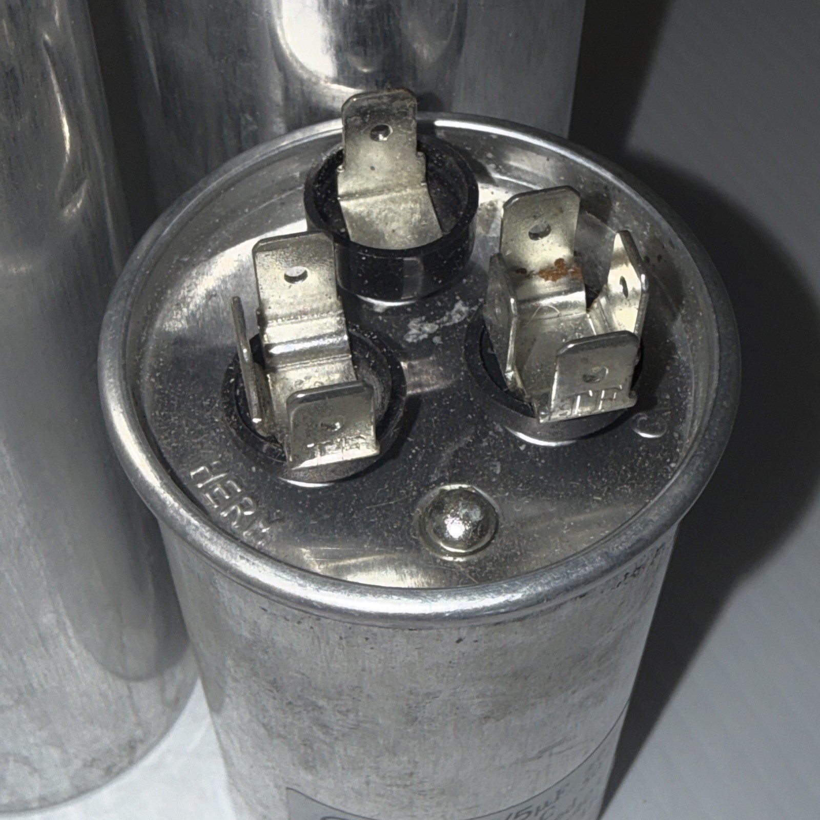 NEW Totaline P291-4054RS 4553RS 3053RS Round Run Capacitor 45+5 MFD 440V 60Hz