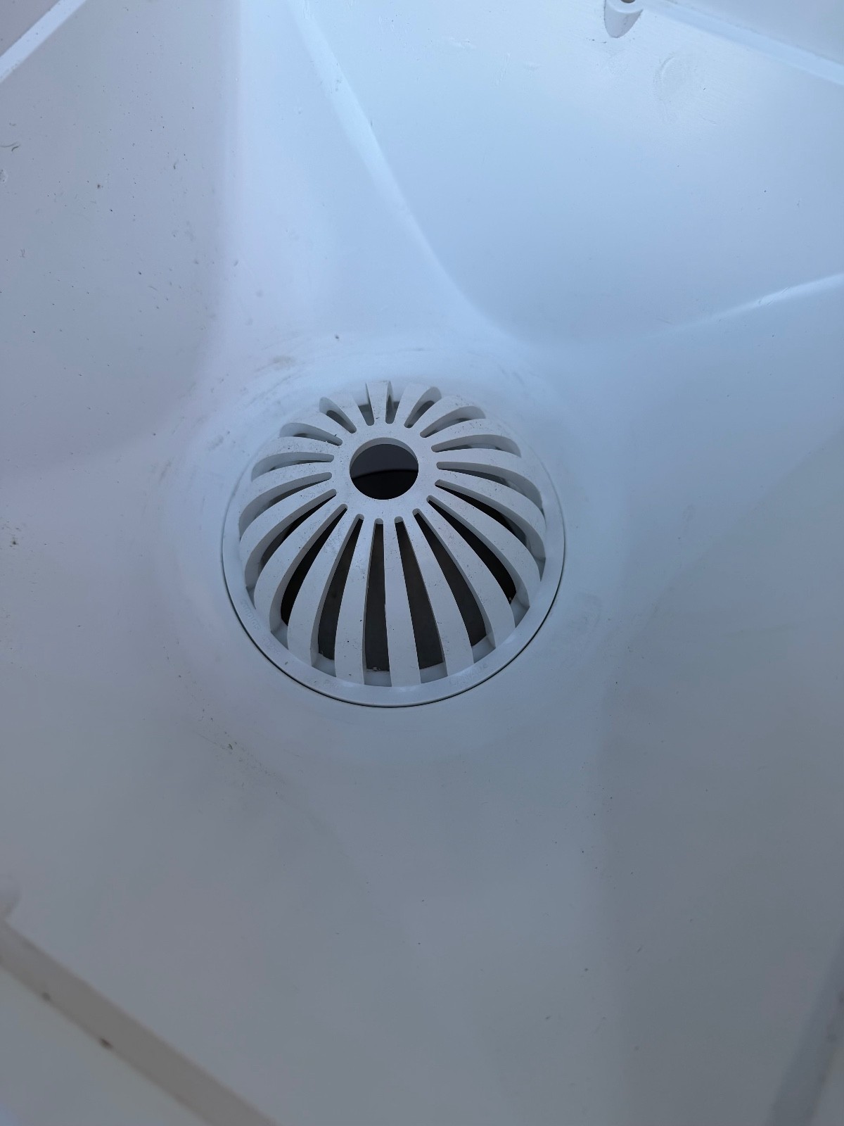 Canplas PVC1 4712-1 12″ X 12″ X 6″ X 4″ PVC Floor Sink Heavy Duty Canada