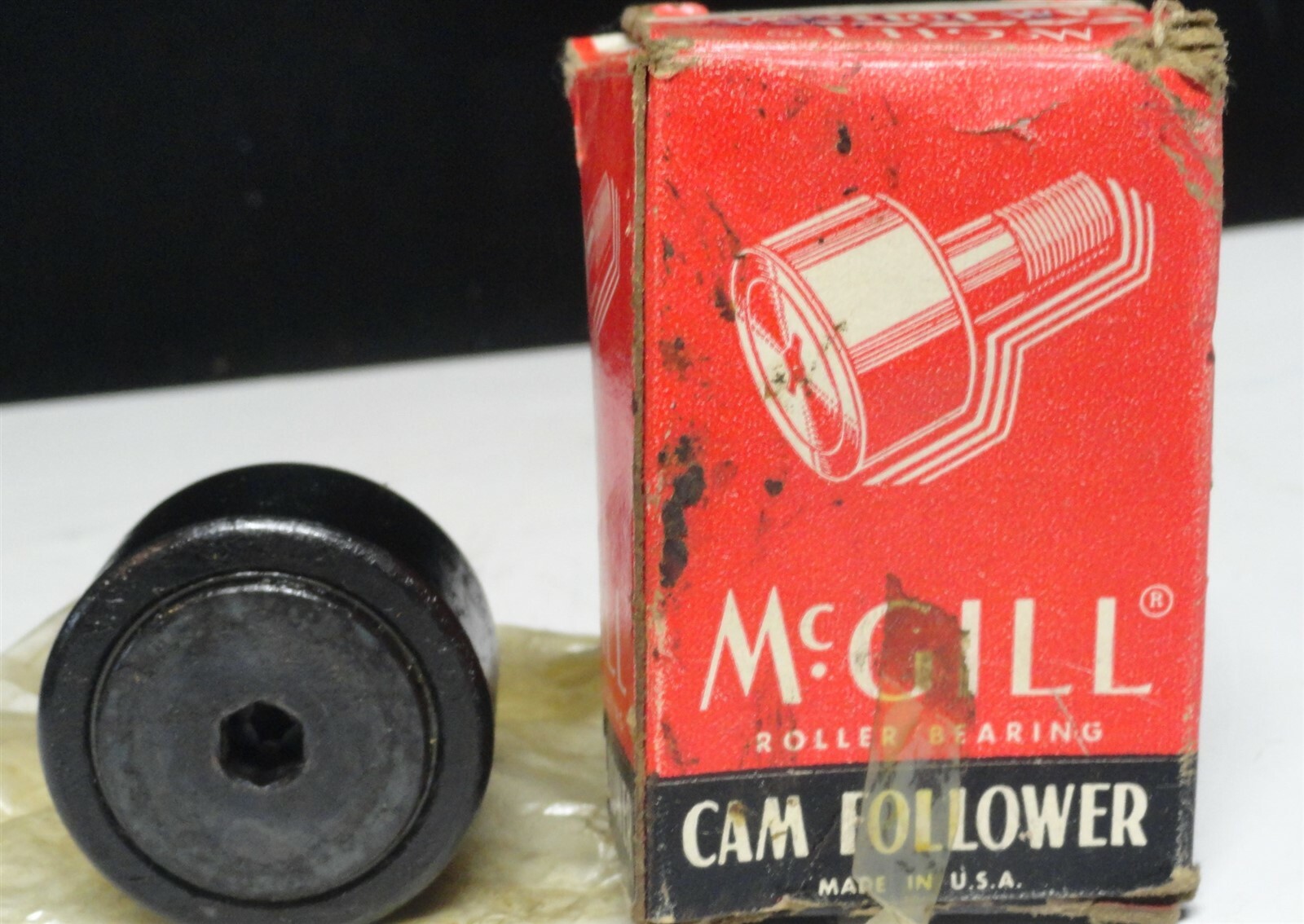 McGill ~ CAM FOLLOWER ~ CF12 ~ 4SE ~ NEW ~ Made in USA