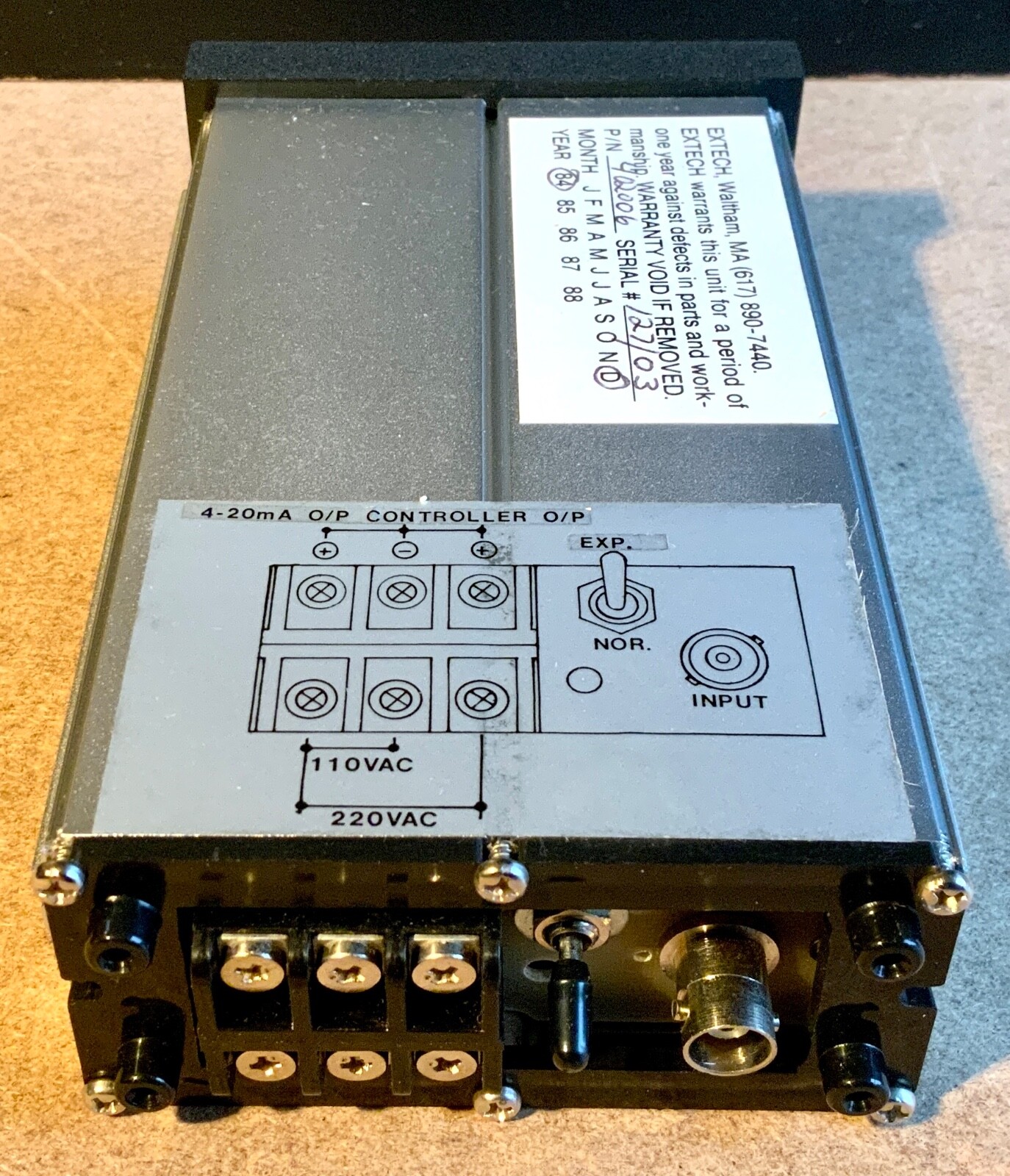 EXTECH Digital pH Transmitter Model 402006 1984