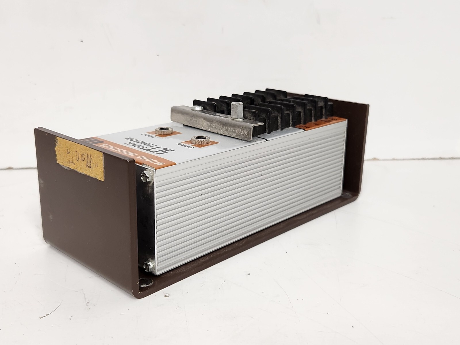 GUARANTEED! MOORE INDUSTRIES 117VAC 5W SCT SIGNAL CONVERTER