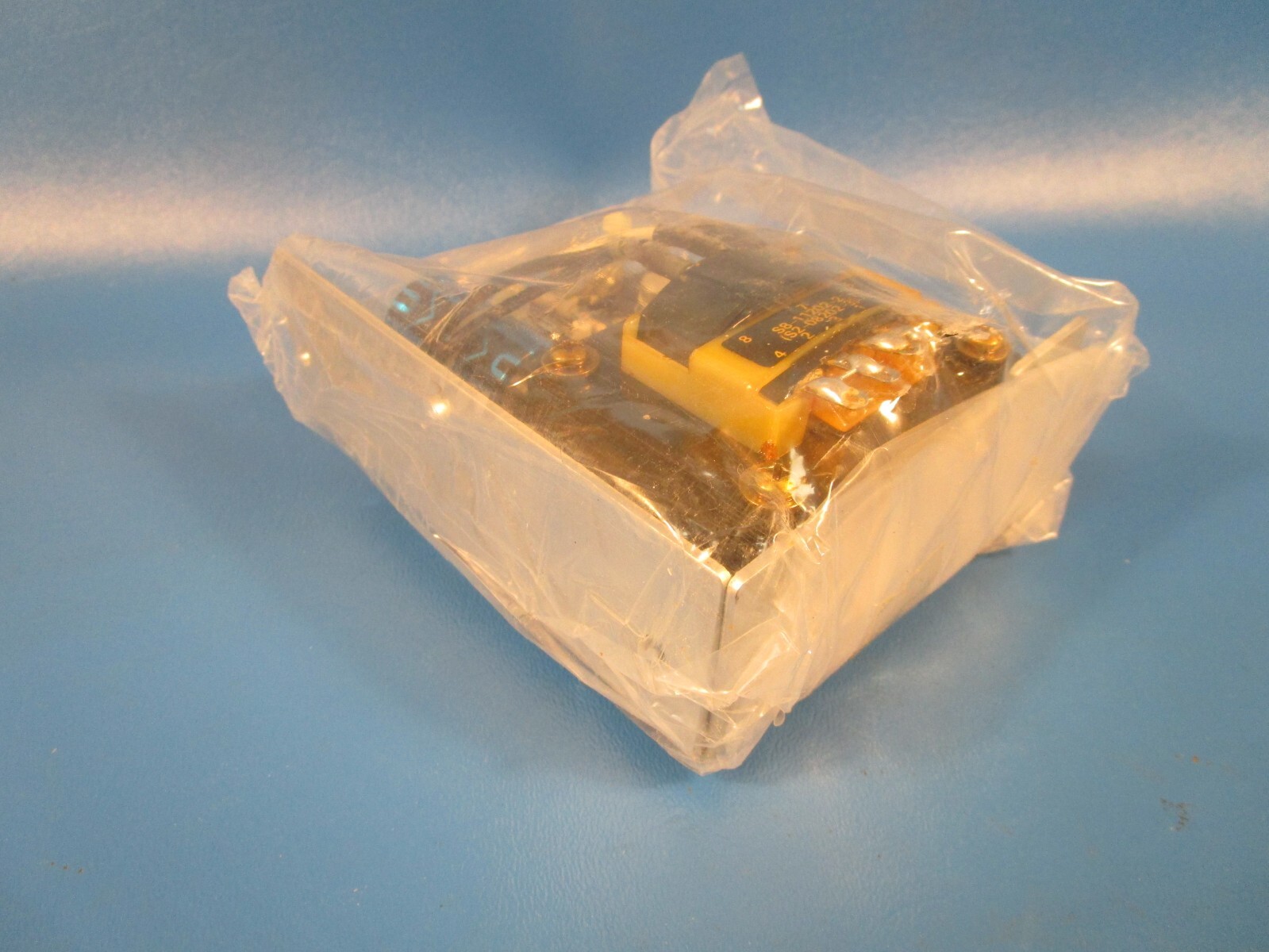 SOLA SLS 12-017, Power Supply
