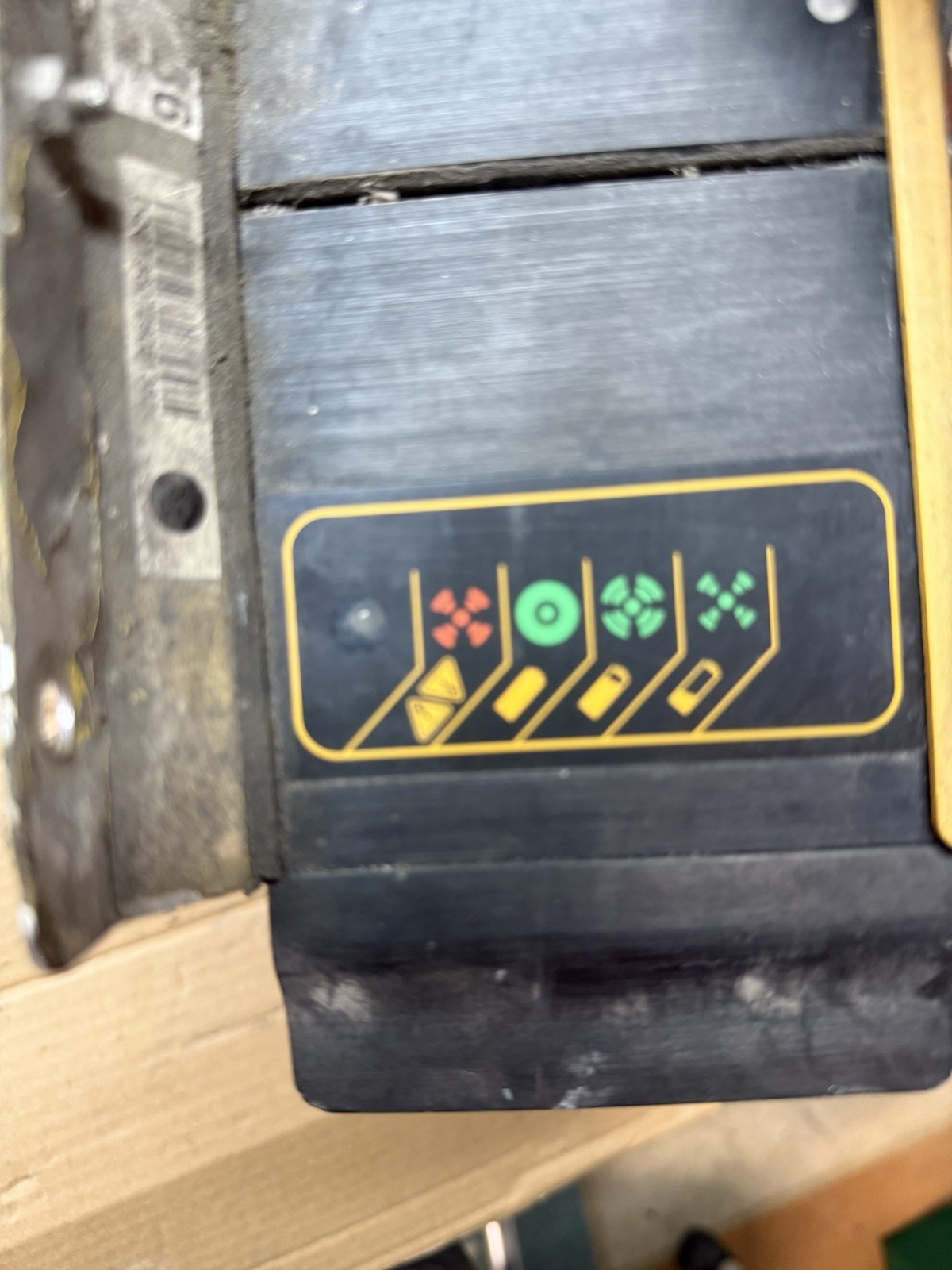 DELTA-Q QUIQ HF/PFC 36 V BATTERY CHARGER 912-3610-T2 LEAD ACID 18 CELL 21-400Ah