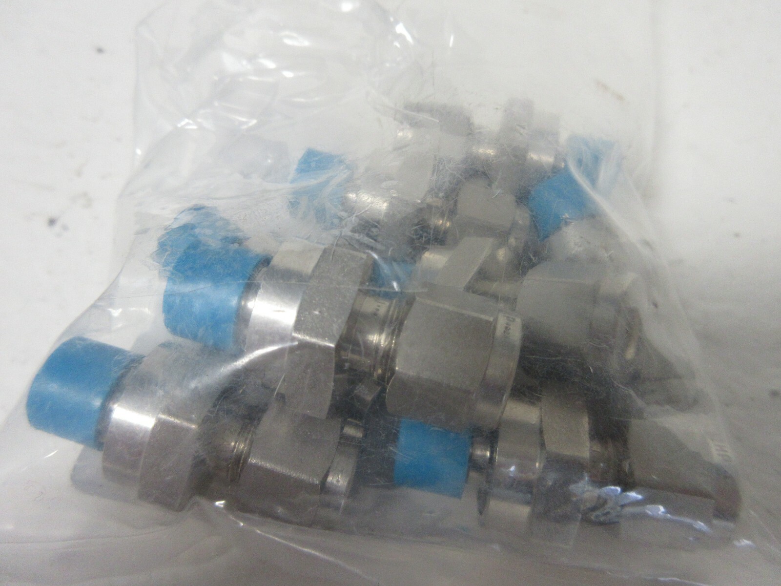 LOT OF 8 SWAGELOK SS-400-1-0R NEW O’SEAL MALE PIPE THREAD FITTINGS SS40010R