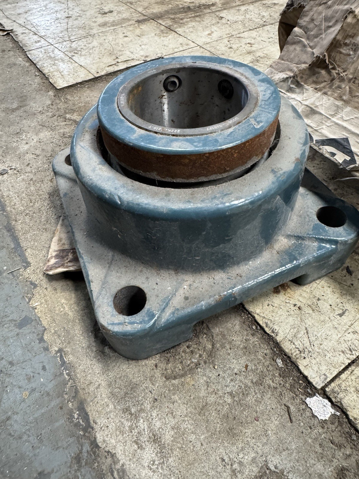 New DODGE EF4B-S2-215R Roller Bearing, 2-15/16″ Bore Block Industrial