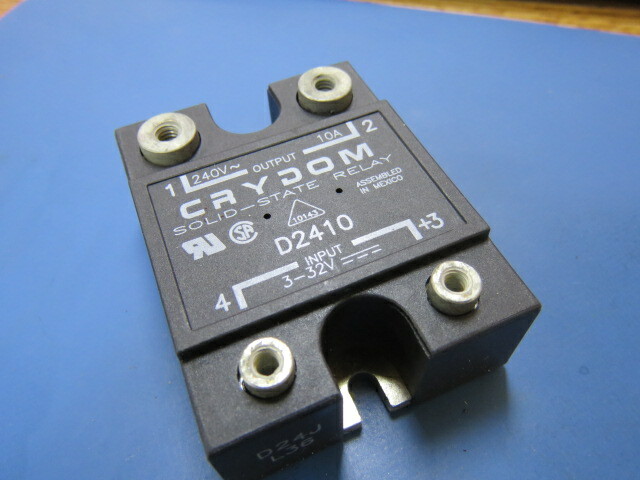 CRYDOM D2410 Qty of 1 per Lot Solid State SPST-NO (1 Form A) Hockey Puck
