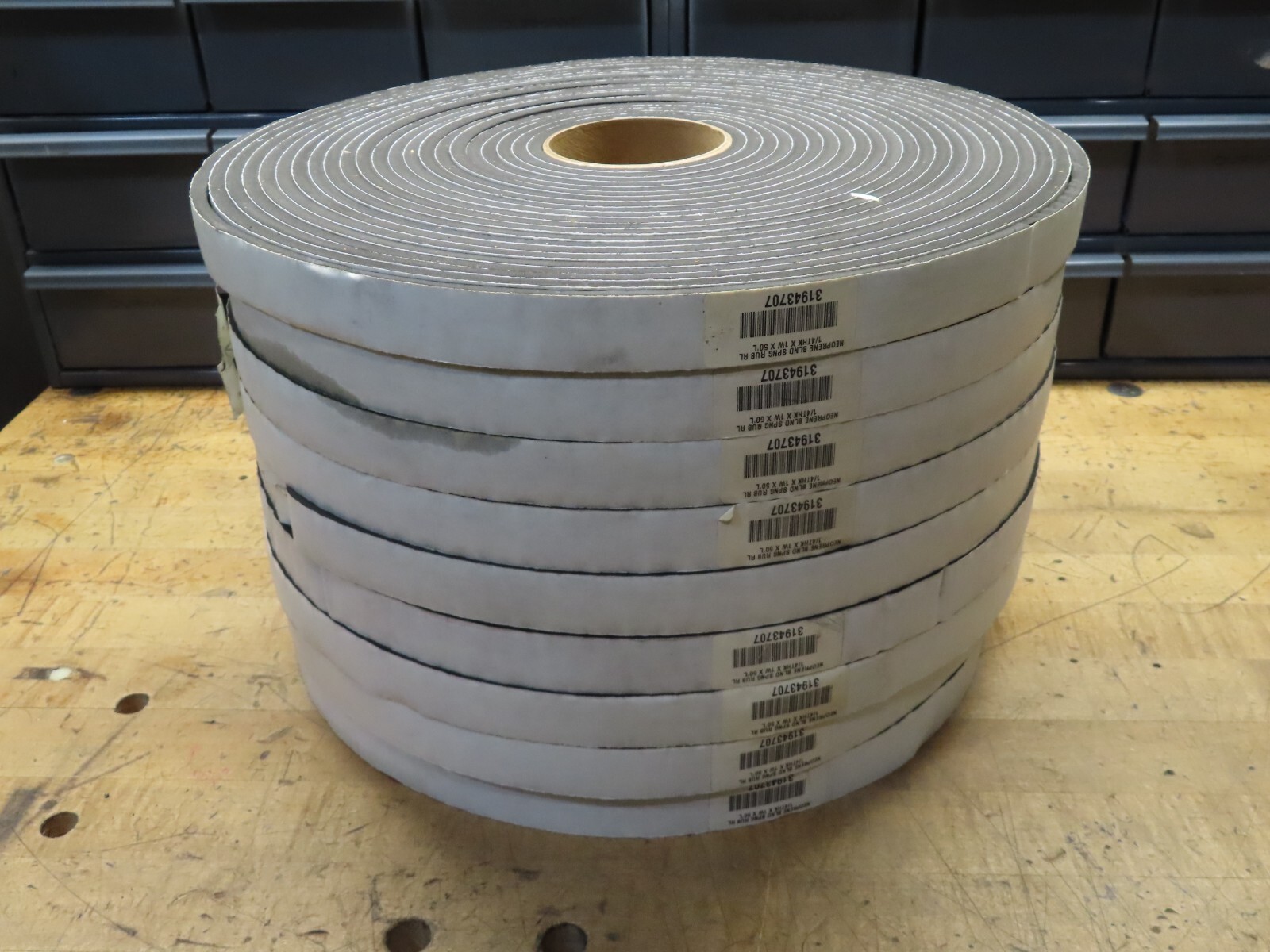 Closed-Cell Neoprene blend spring rubber 50′ roll 1″ X 1/4″ thick adhesive back