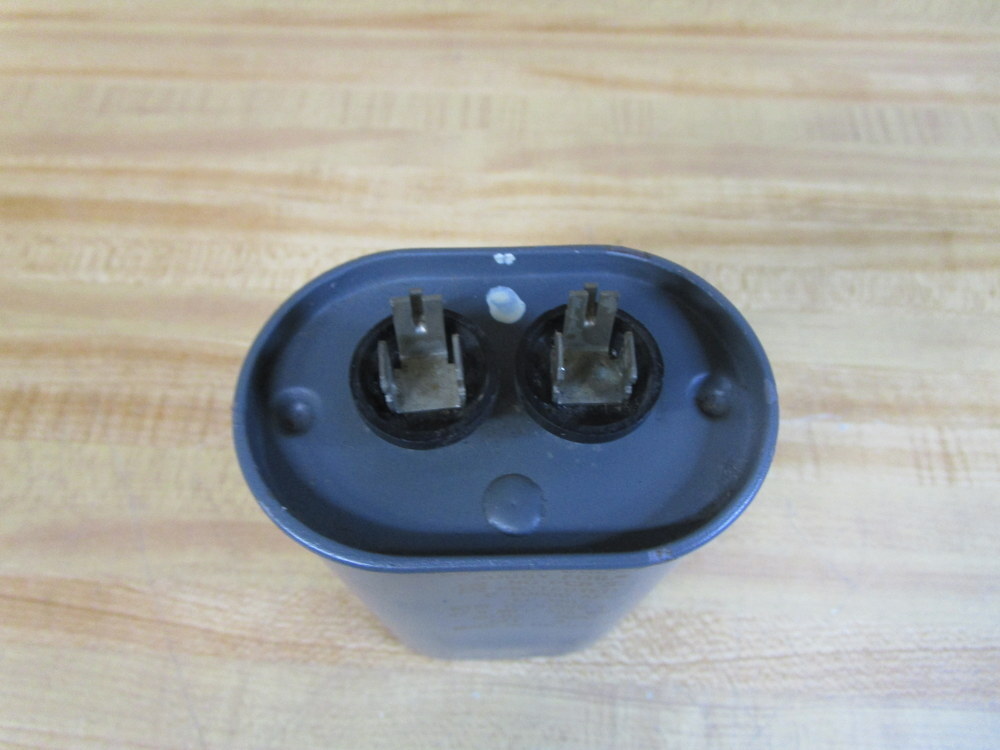 Cornell Dubilier KTSF22.5-525-3-3 Capacitor 22.5MFD 525VAC8931