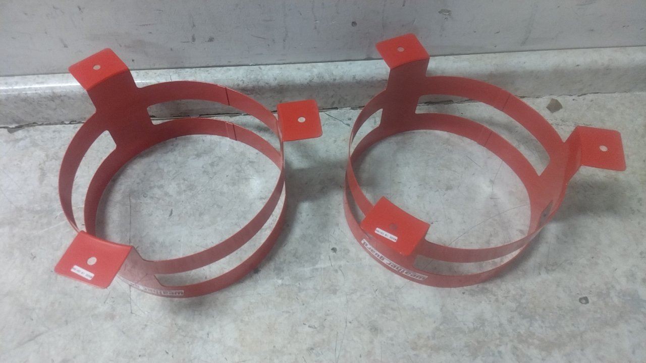 Weather Guard 9885-7-01 2 Pk 16 In Overall Width Steel Bucket Holder