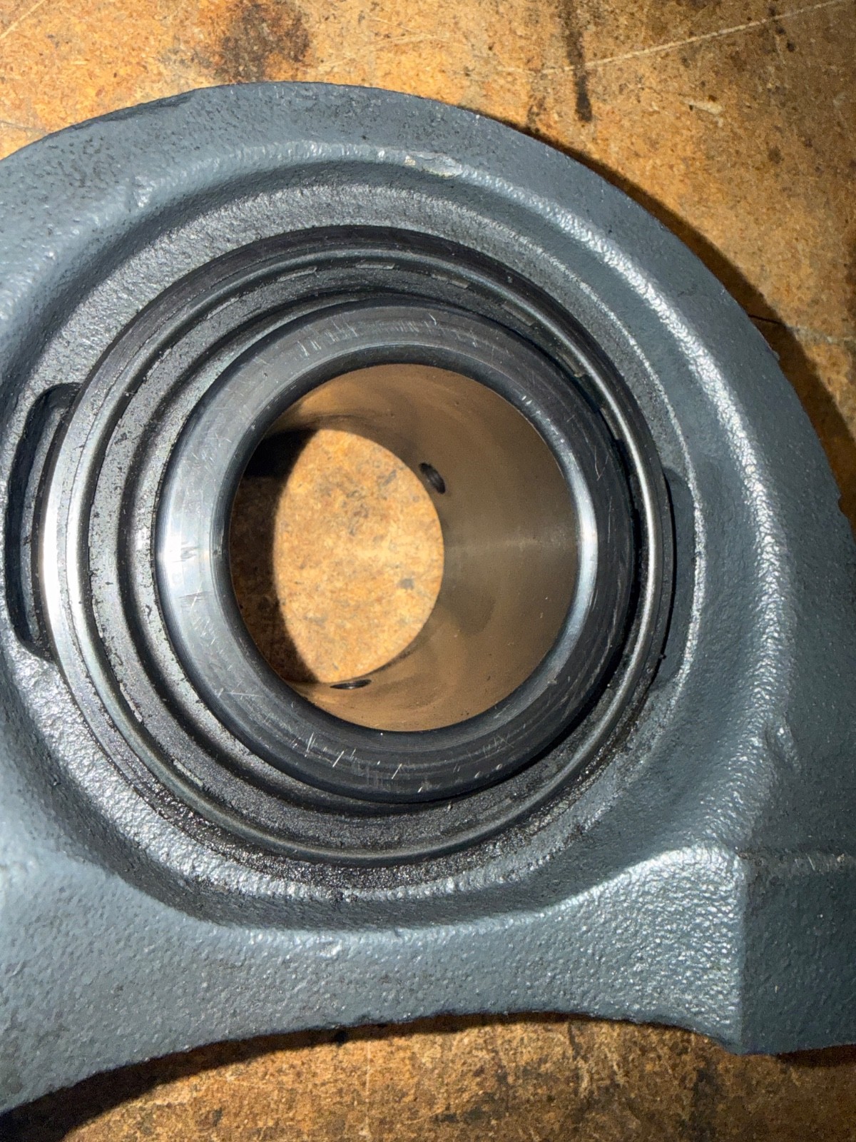 Sealmaster MP-35C Gold Line 2 Bolt Pillow Block Bearing 2-3/16″ Bore (NEW)